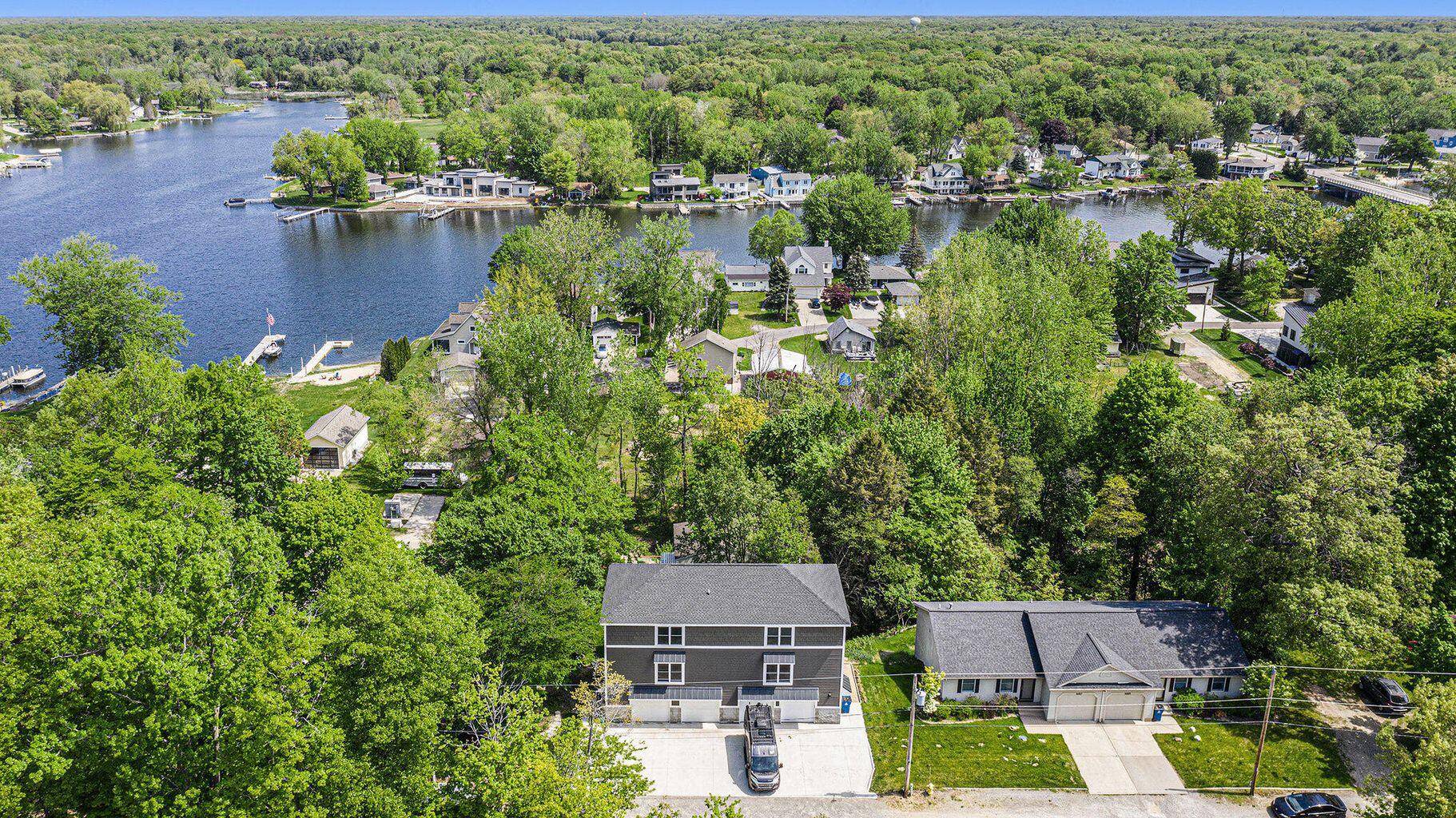 Spring Lake, MI 49456,16905 Highland Avenue