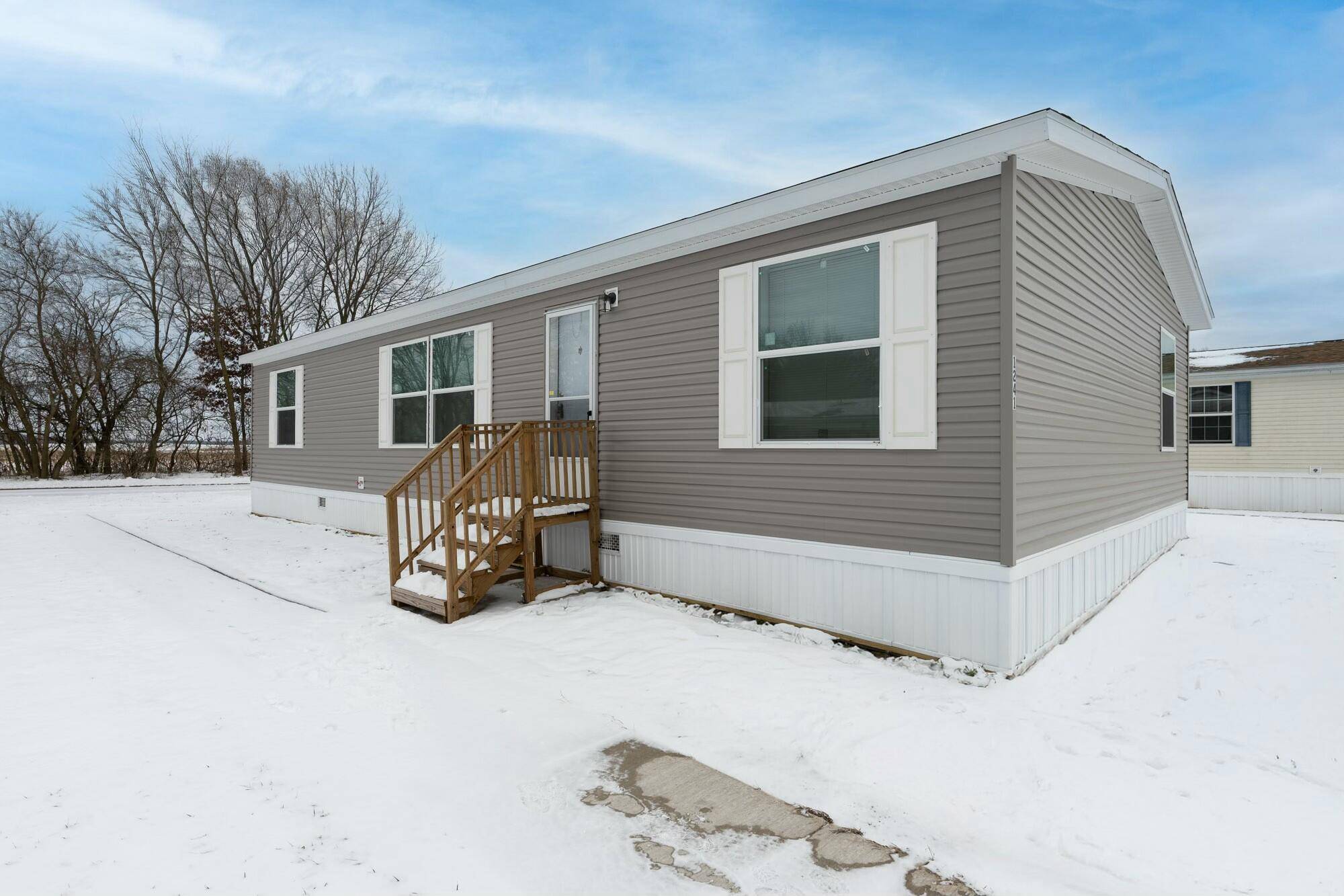 Three Rivers, MI 49093,1241 Manistee River Road #34