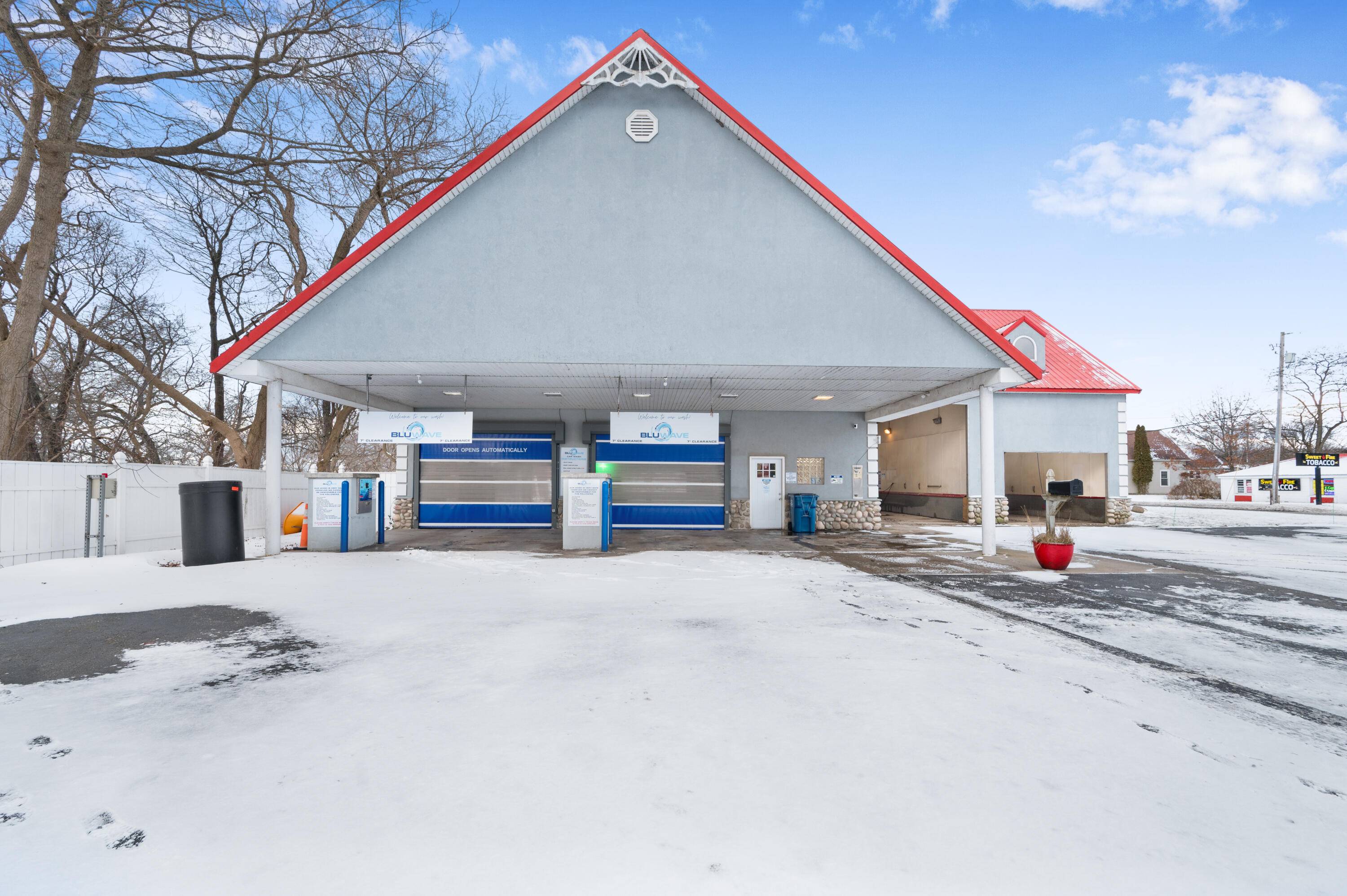 Manistee, MI 49660,235 W Parkdale Avenue
