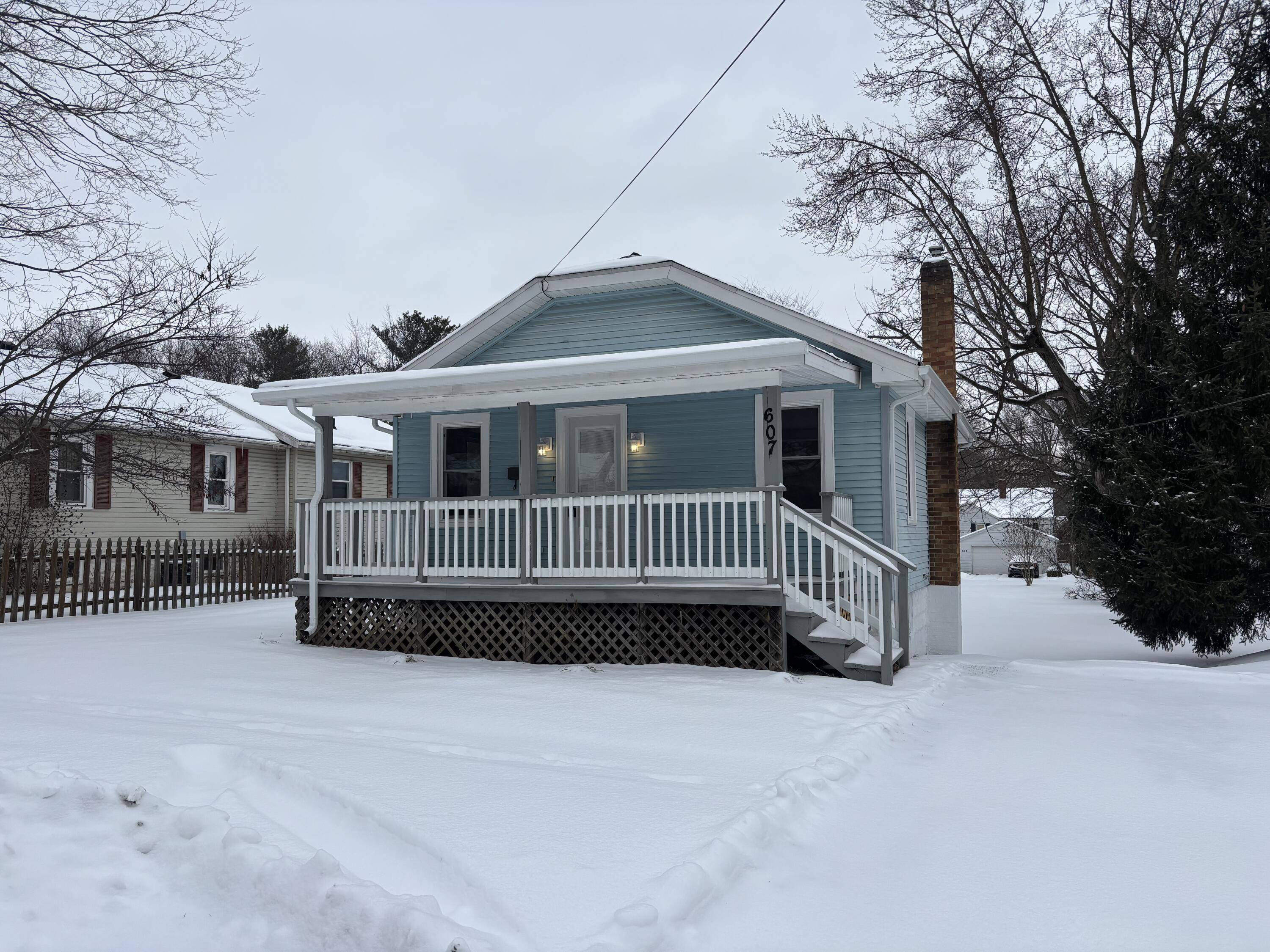 Niles, MI 49120,607 Woodruff Street