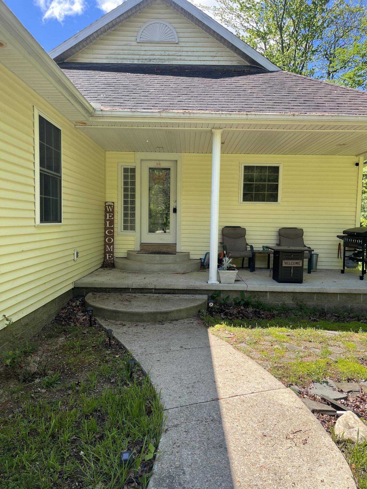 Hillsdale, MI 49242,2273 Woodland Trail