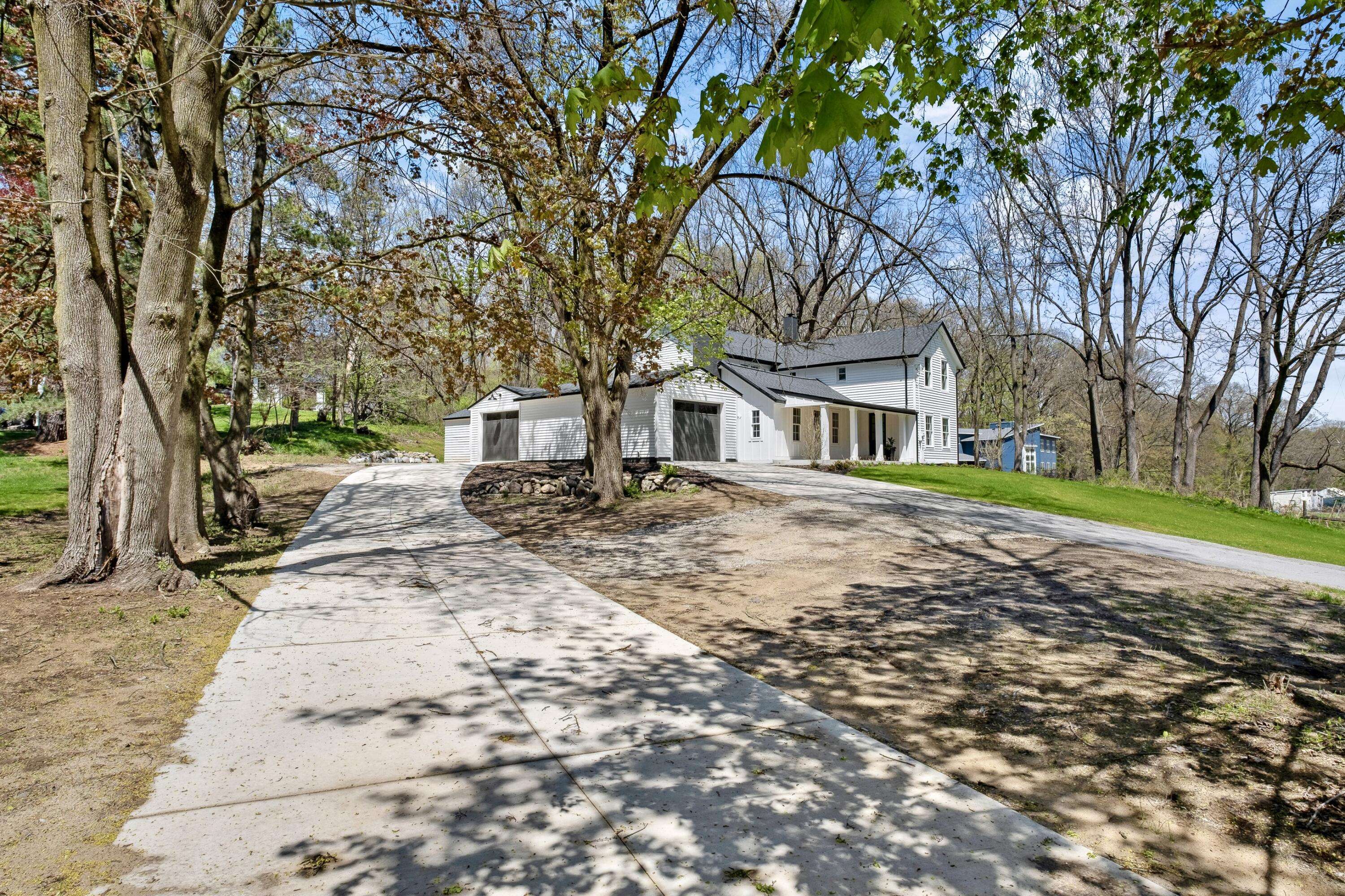 Ada, MI 49301,101 Carl NE Drive