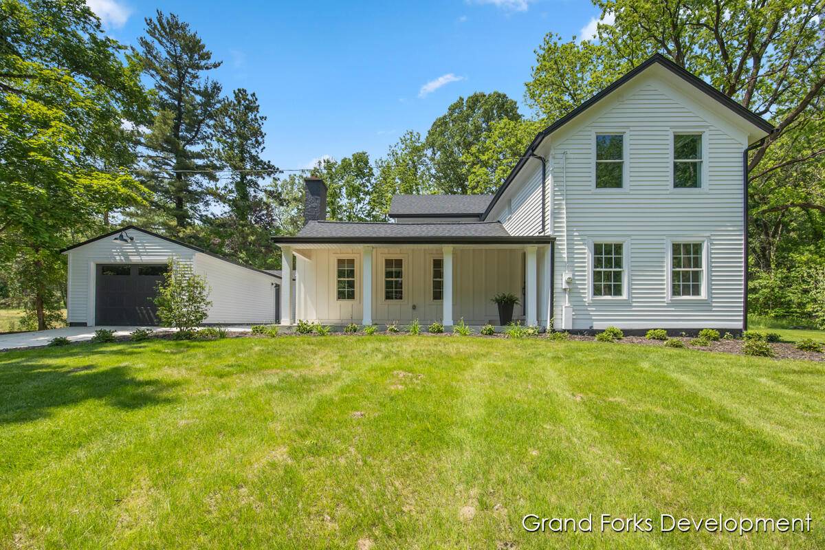 Ada, MI 49301,101 Carl NE Drive