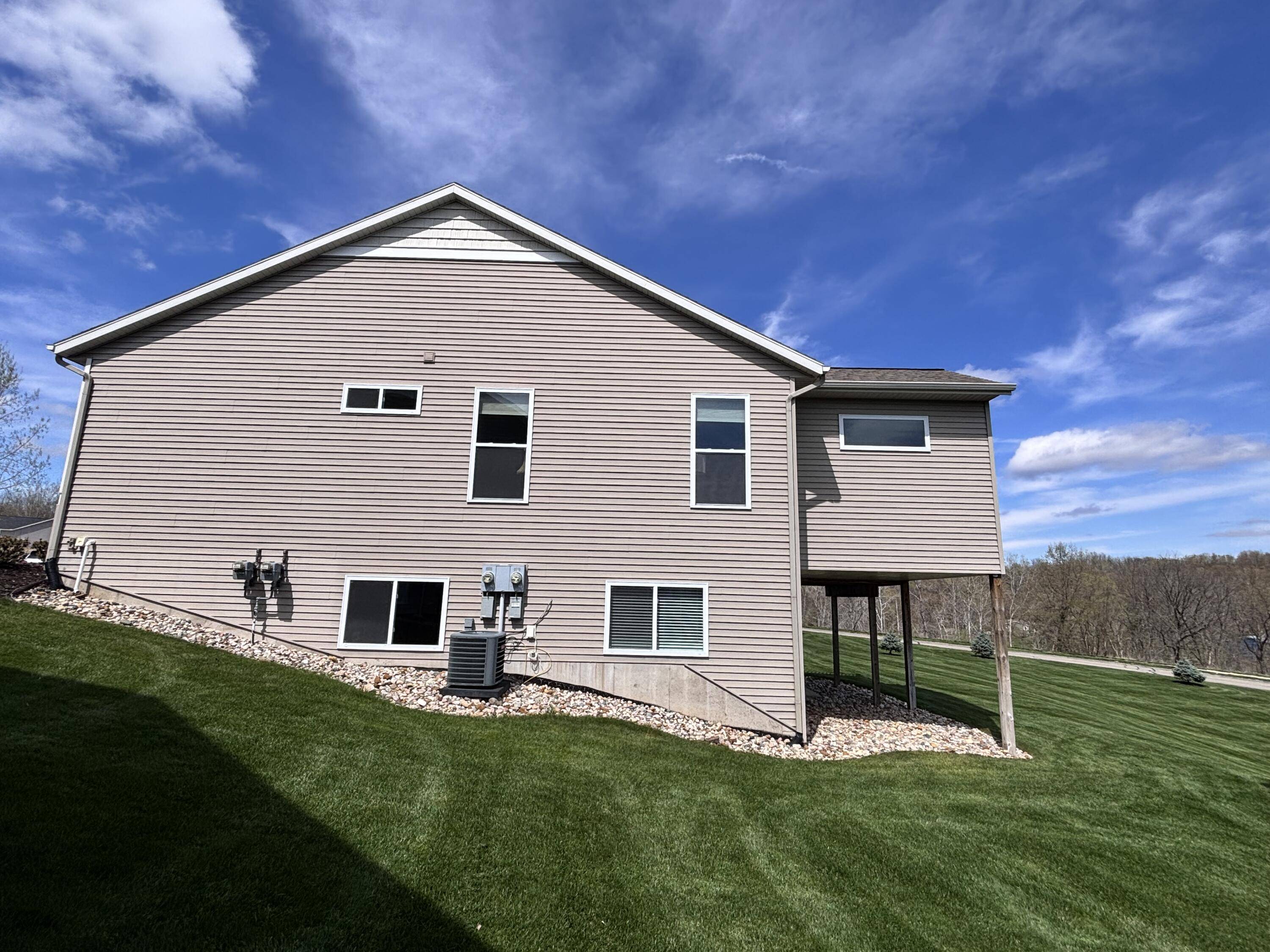 Lowell, MI 49331,1532 Center Hill SE Road