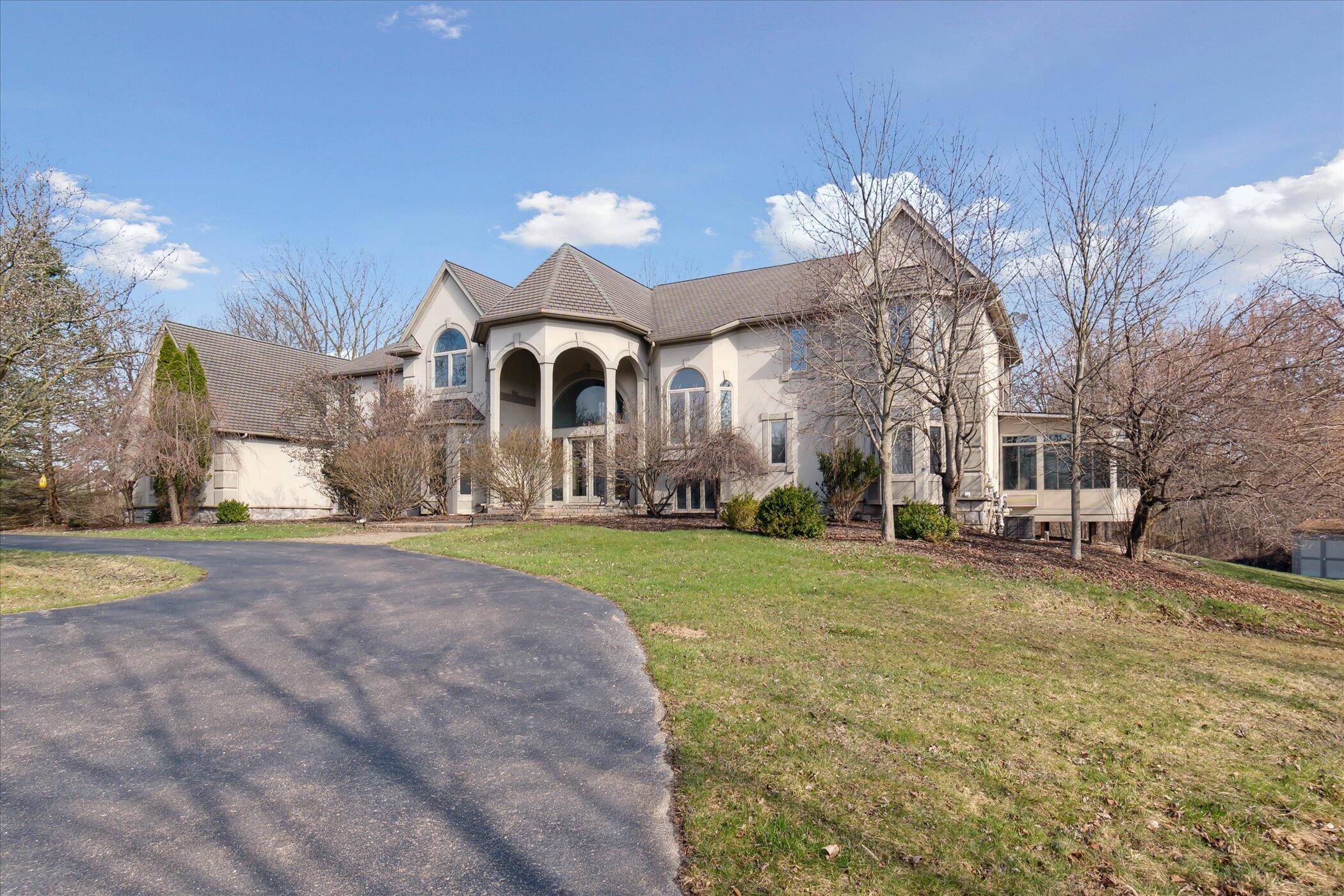 Bloomfield Hills, MI 48302,4660 Quarton Road