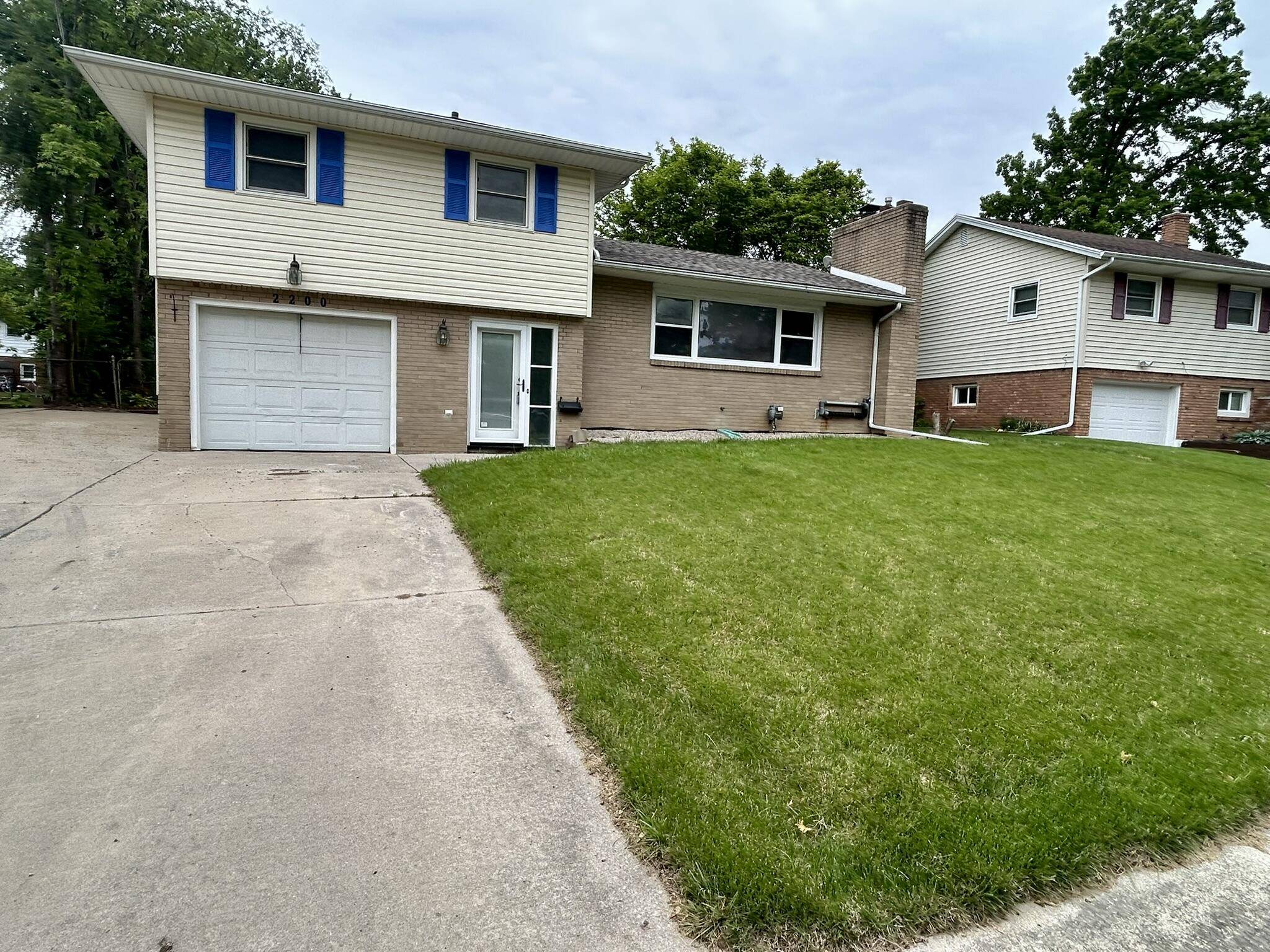Lansing, MI 48911,2200 Rossiter Place