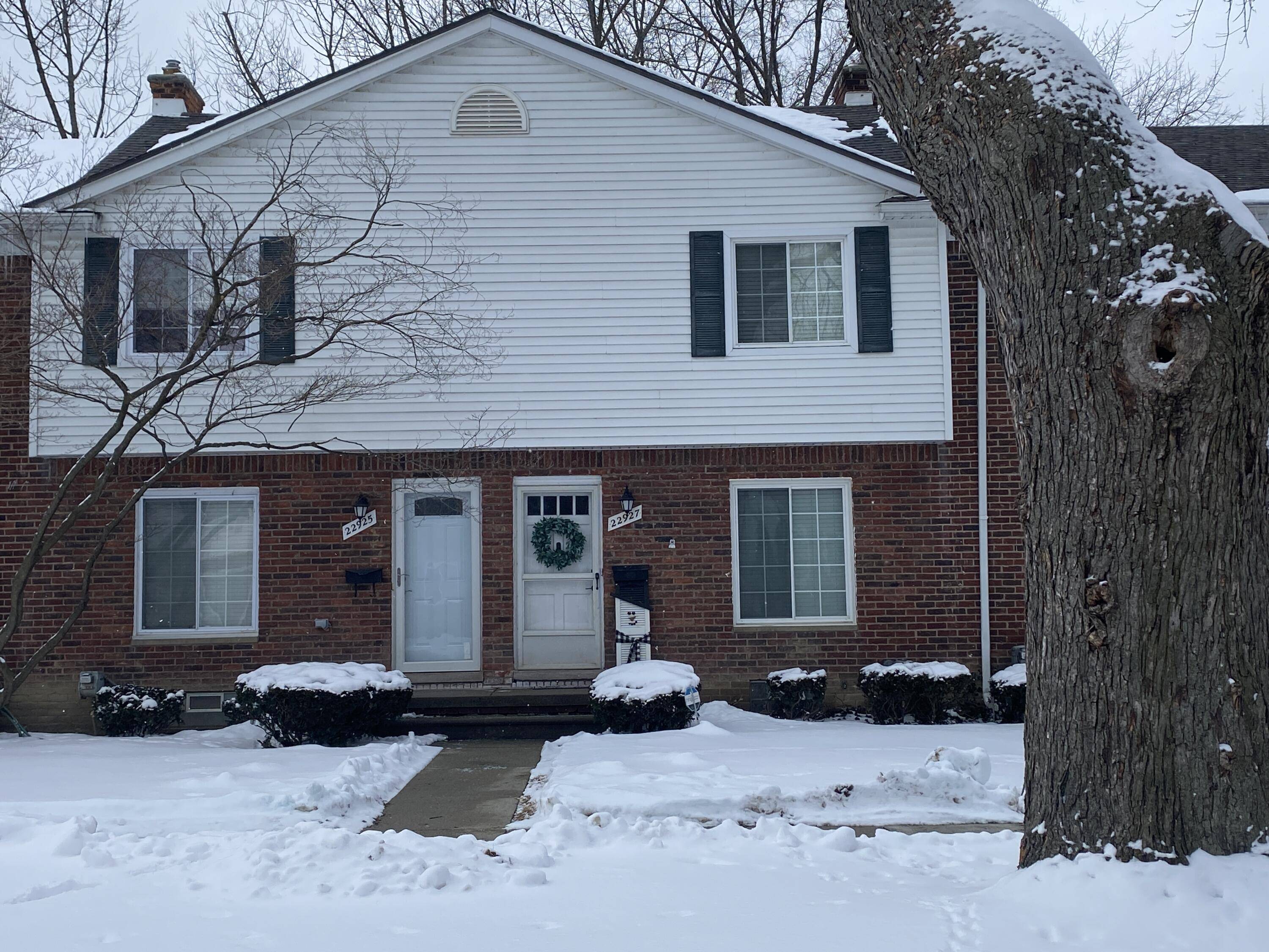 Saint Clair Shores, MI 48080,22927 Allen Court