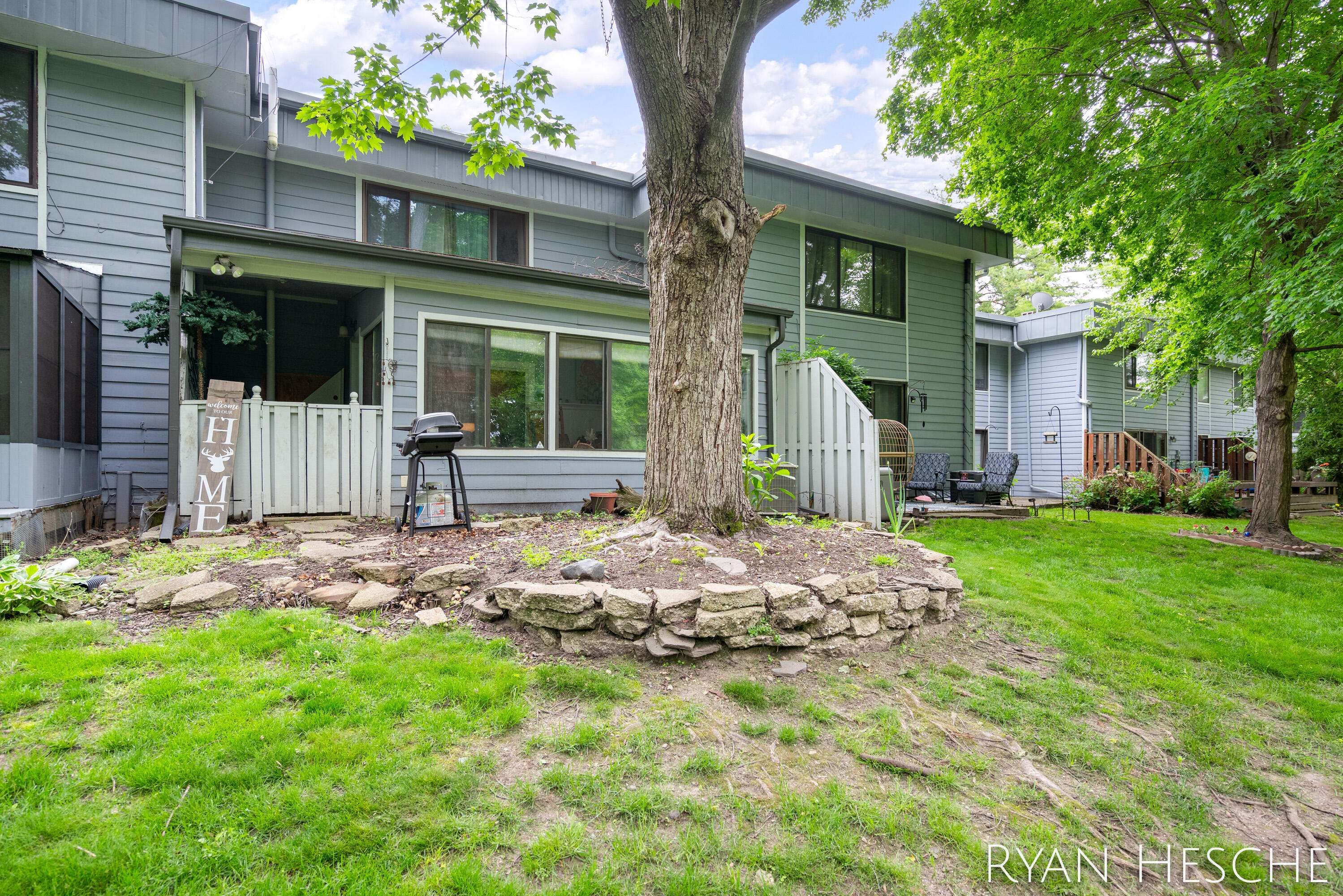 Grand Rapids, MI 49546,2431 E Collier SE Avenue #17