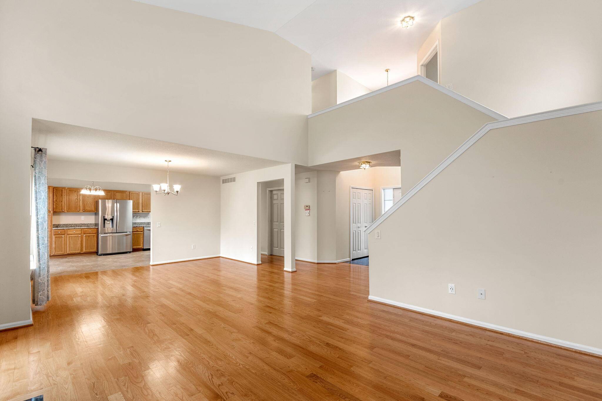 Ann Arbor, MI 48105,4996 S Ridgeside Circle