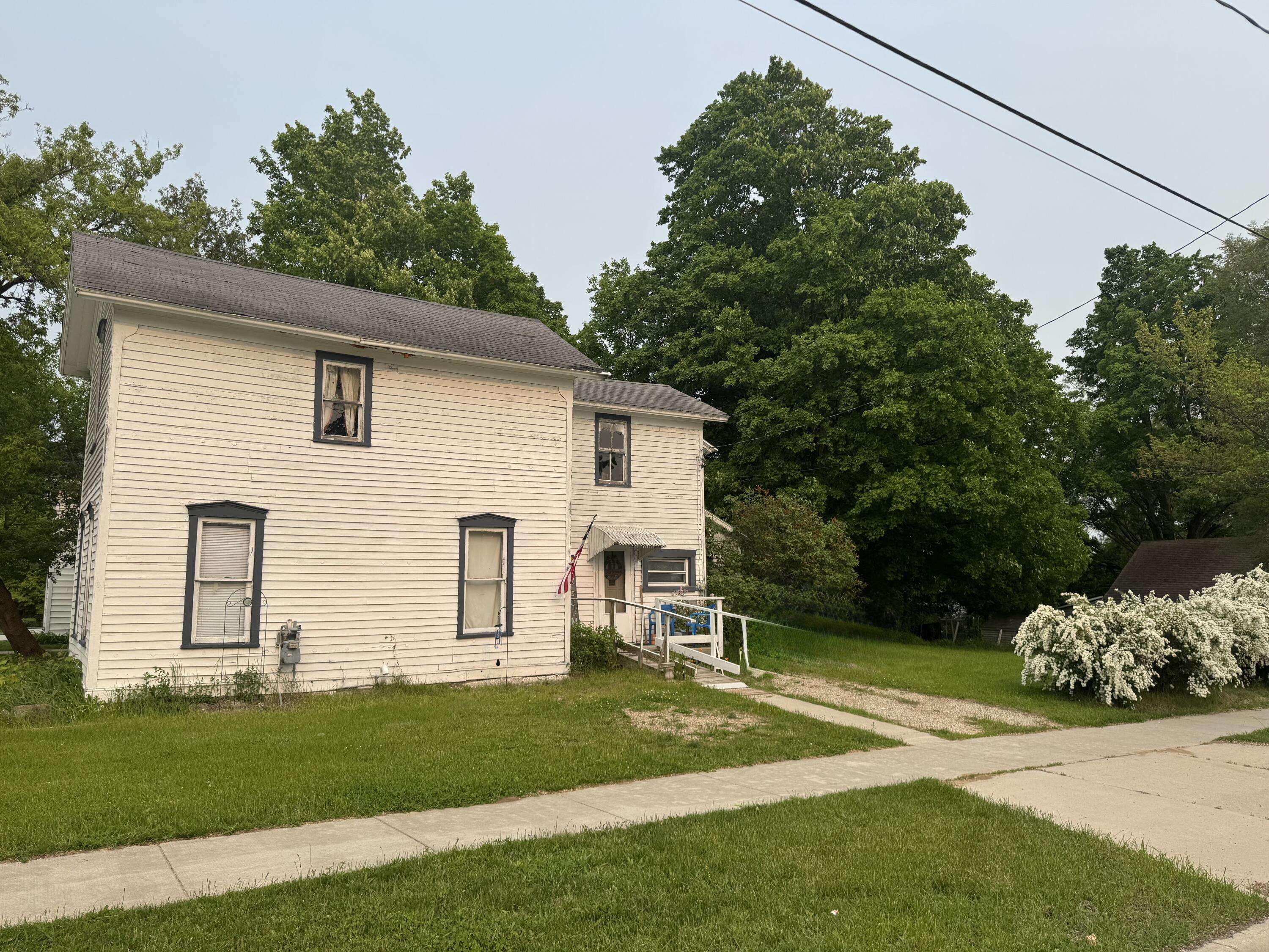 Evart, MI 49631,313 W 6th Street