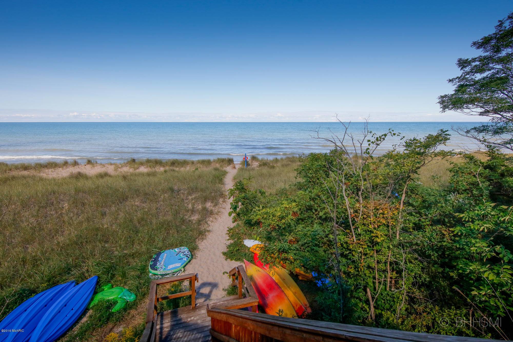 South Haven, MI 49090,Maple Street #Lot 4 & 5