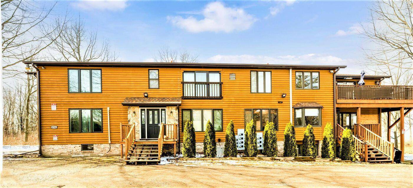 Coloma, MI 49038,4766 Arbor Avenue ## 7