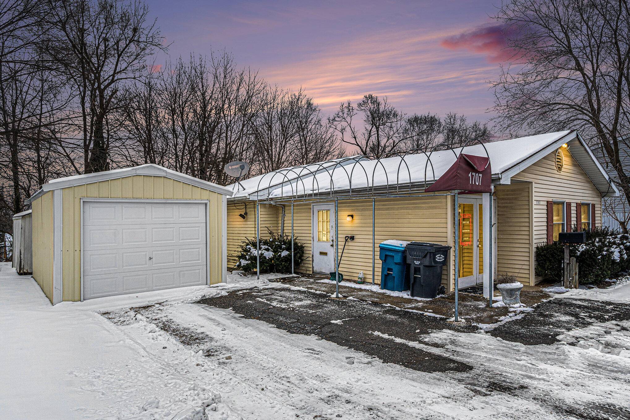 Kalamazoo, MI 49001,1707 Miller Road