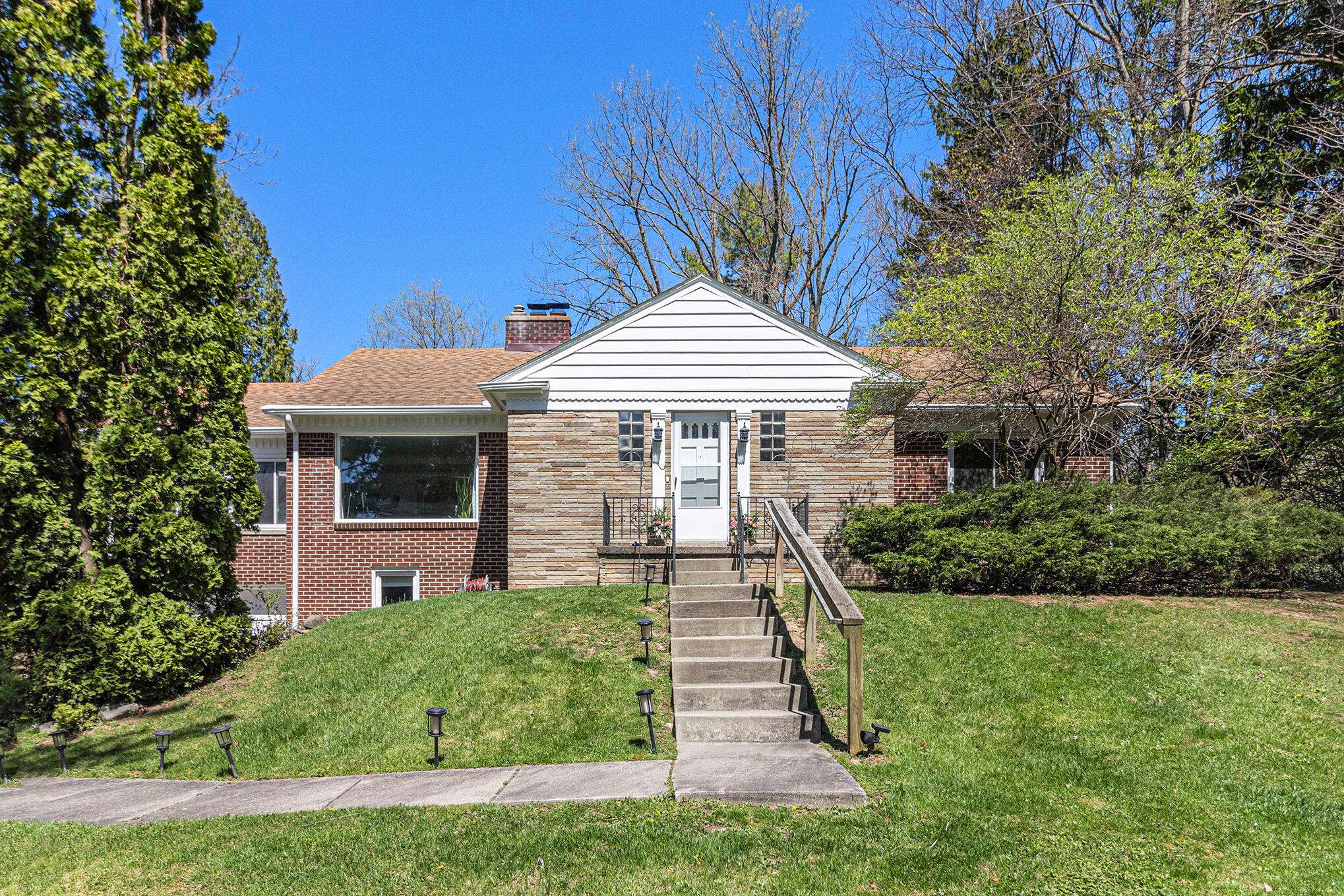 Ann Arbor, MI 48104,2781 Washtenaw Avenue