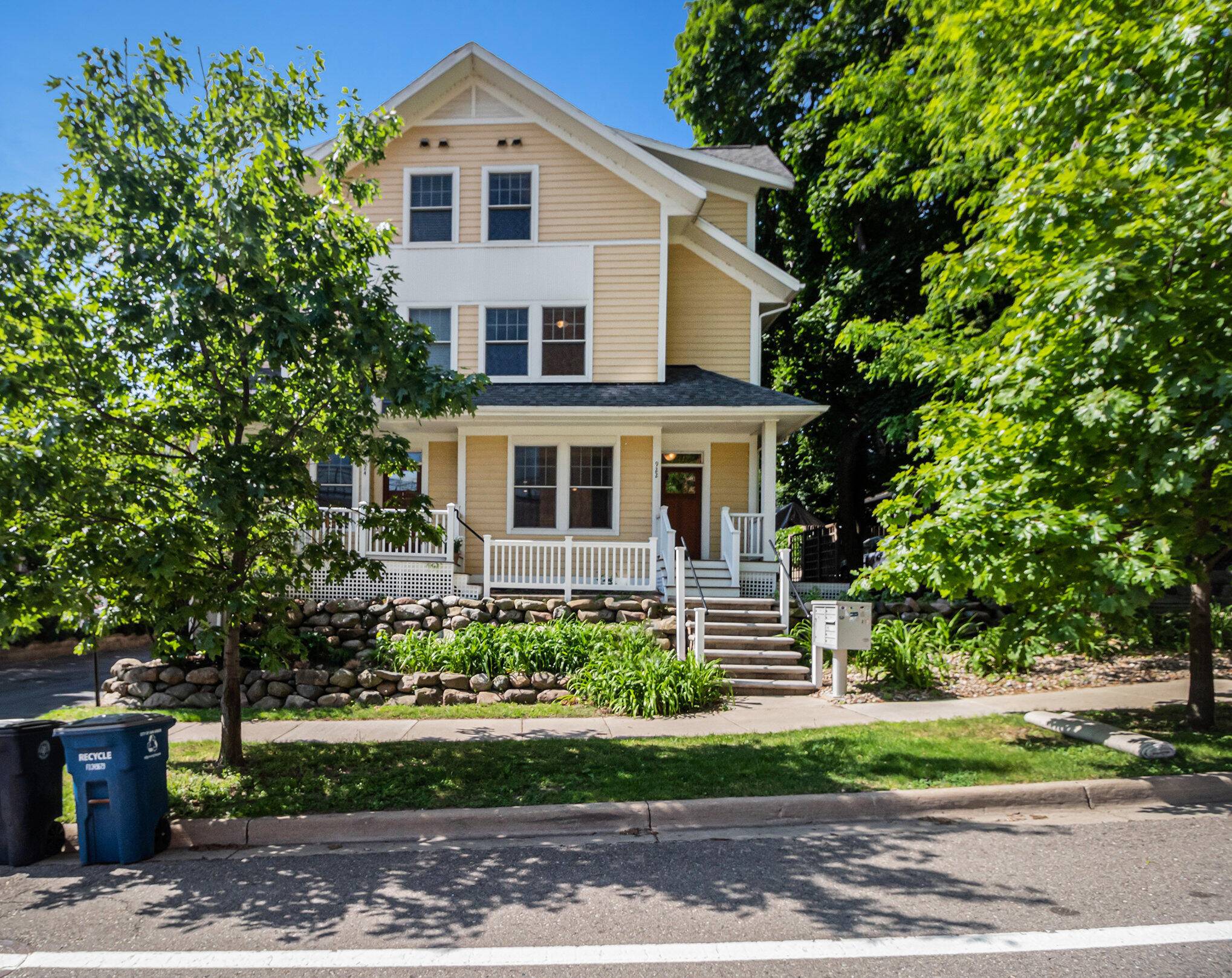 Ann Arbor, MI 48104,922 Catherine Street