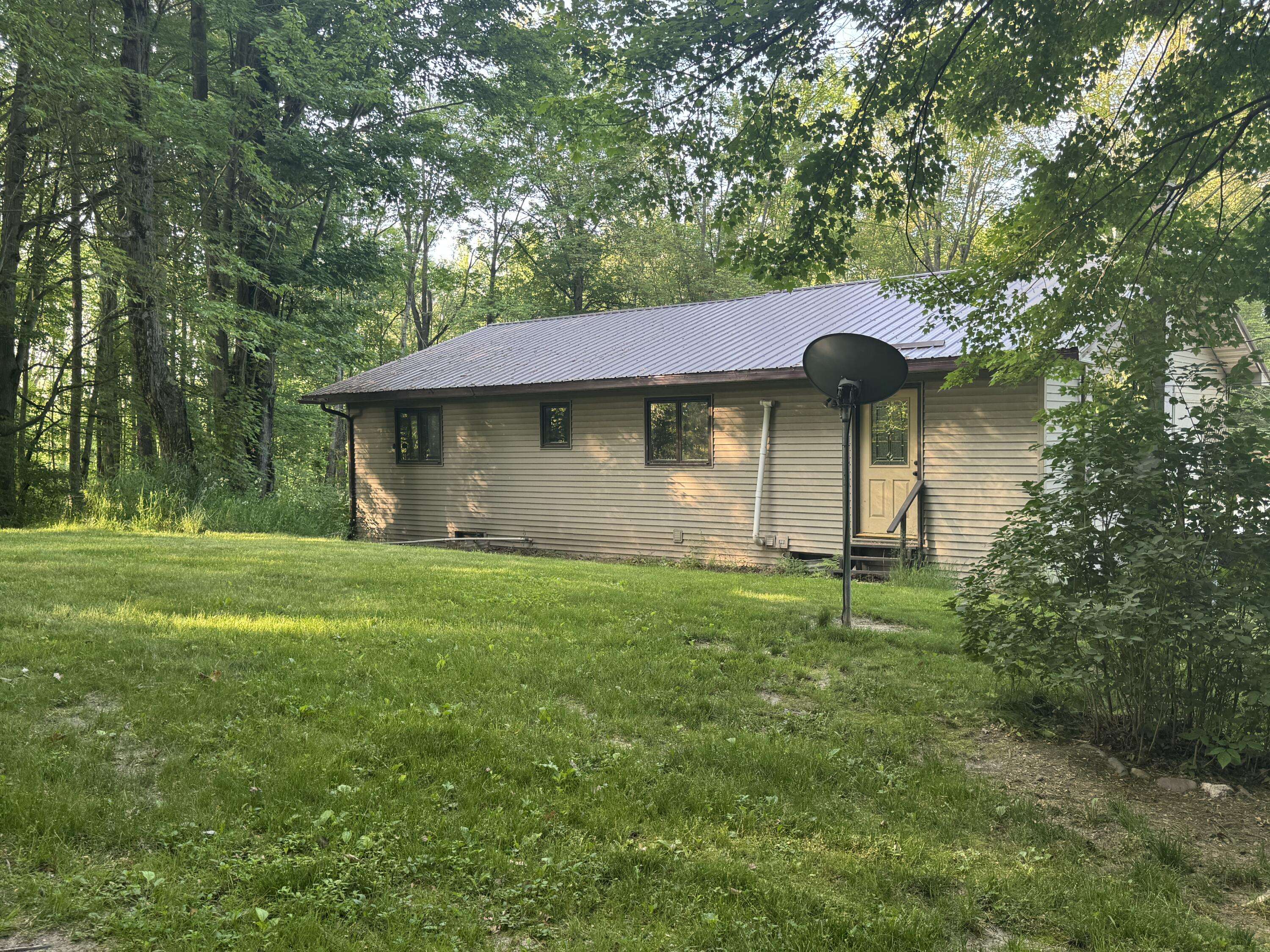 Tustin, MI 49688,19084 200th Ave