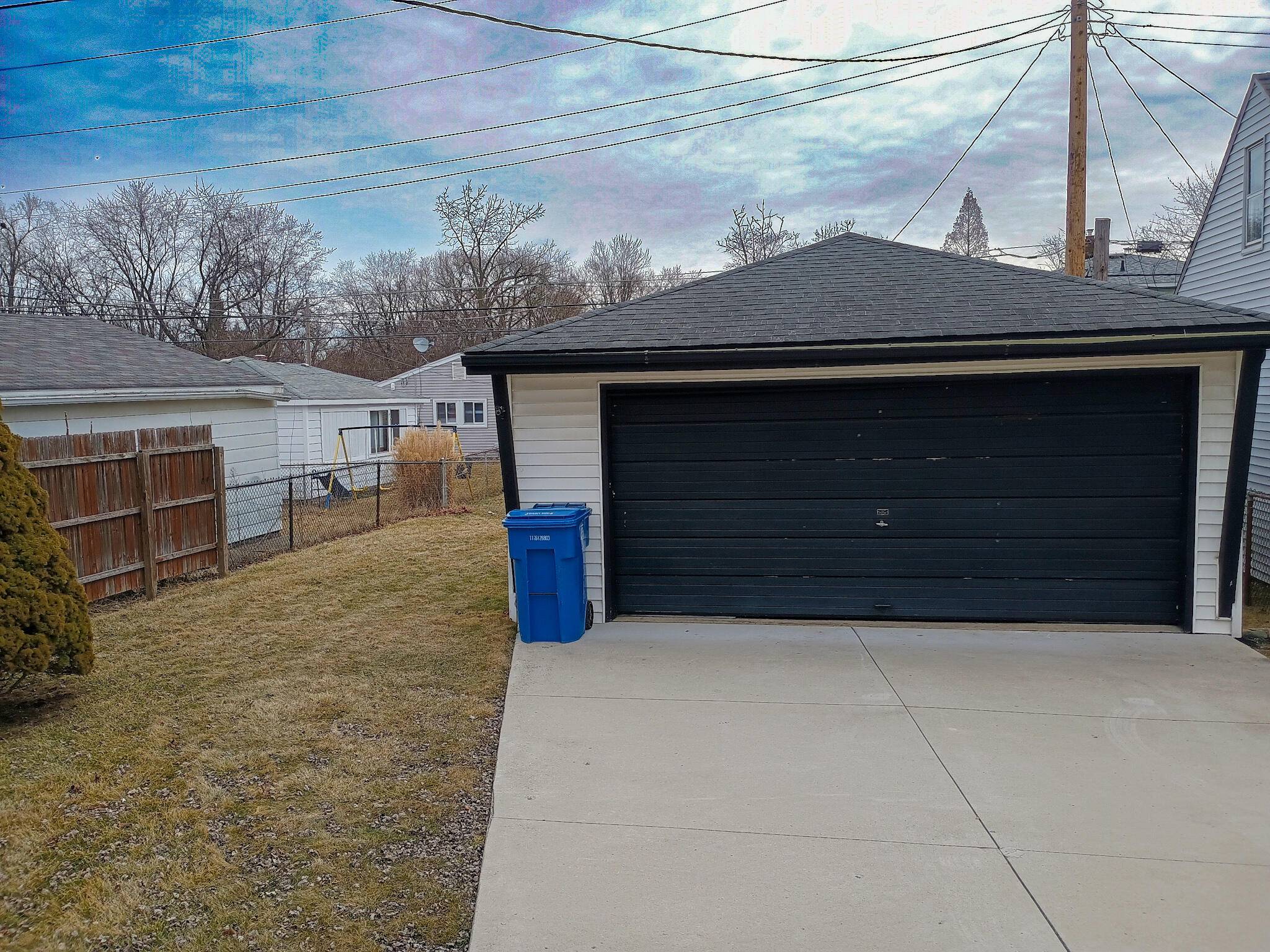 Dearborn Heights, MI 48125,5371 Culver Street