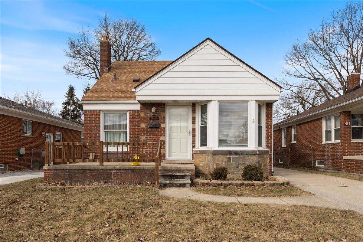Lincoln Park, MI 48146,670 Kings Highway