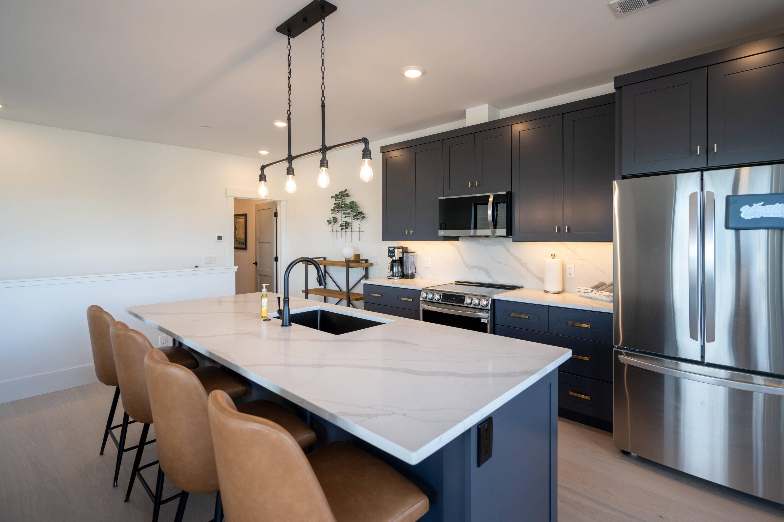 Grand Haven, MI 49417,300 Washington Avenue #1