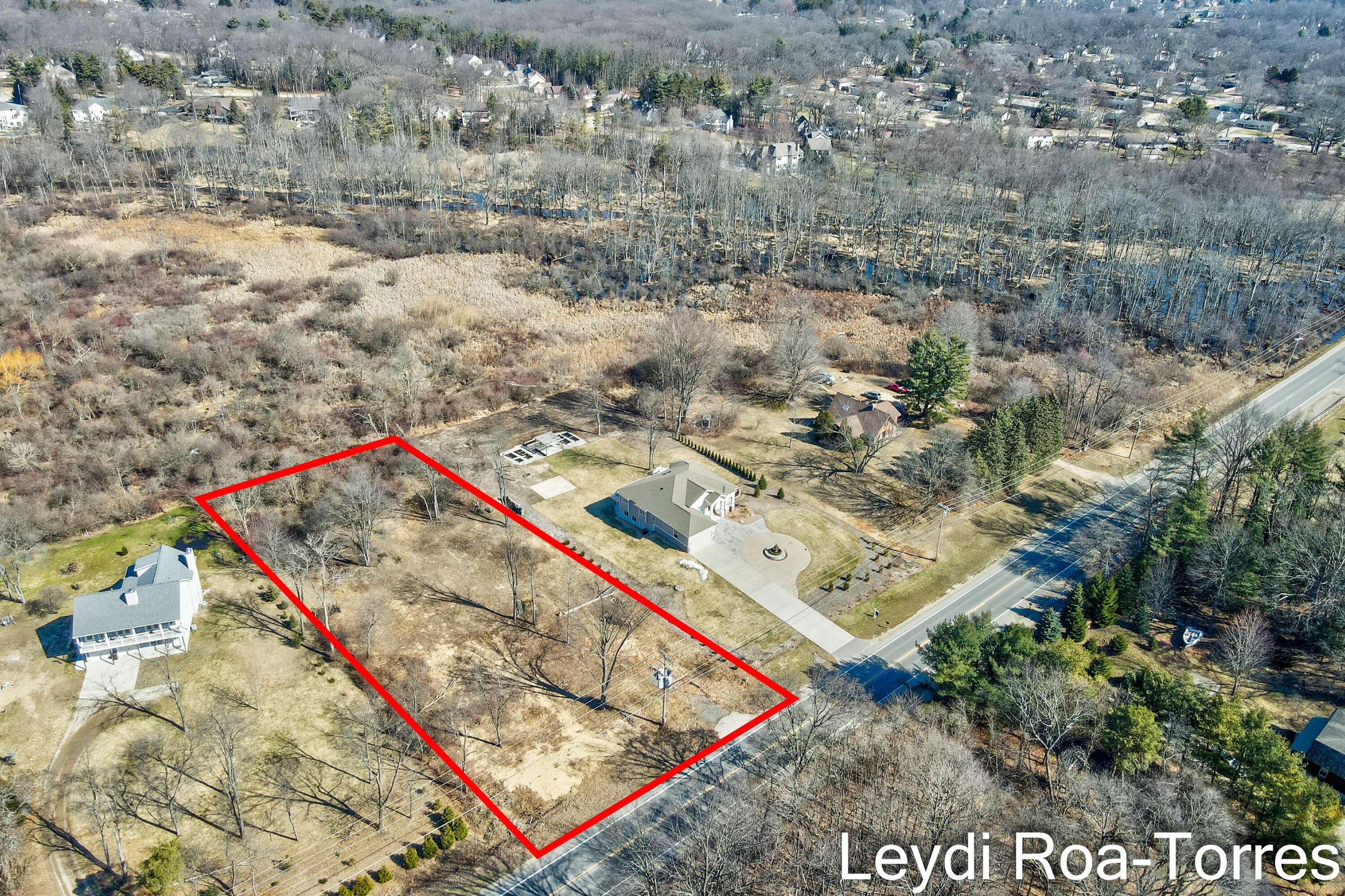 Holland, MI 49424,893 W Lakewood Boulevard