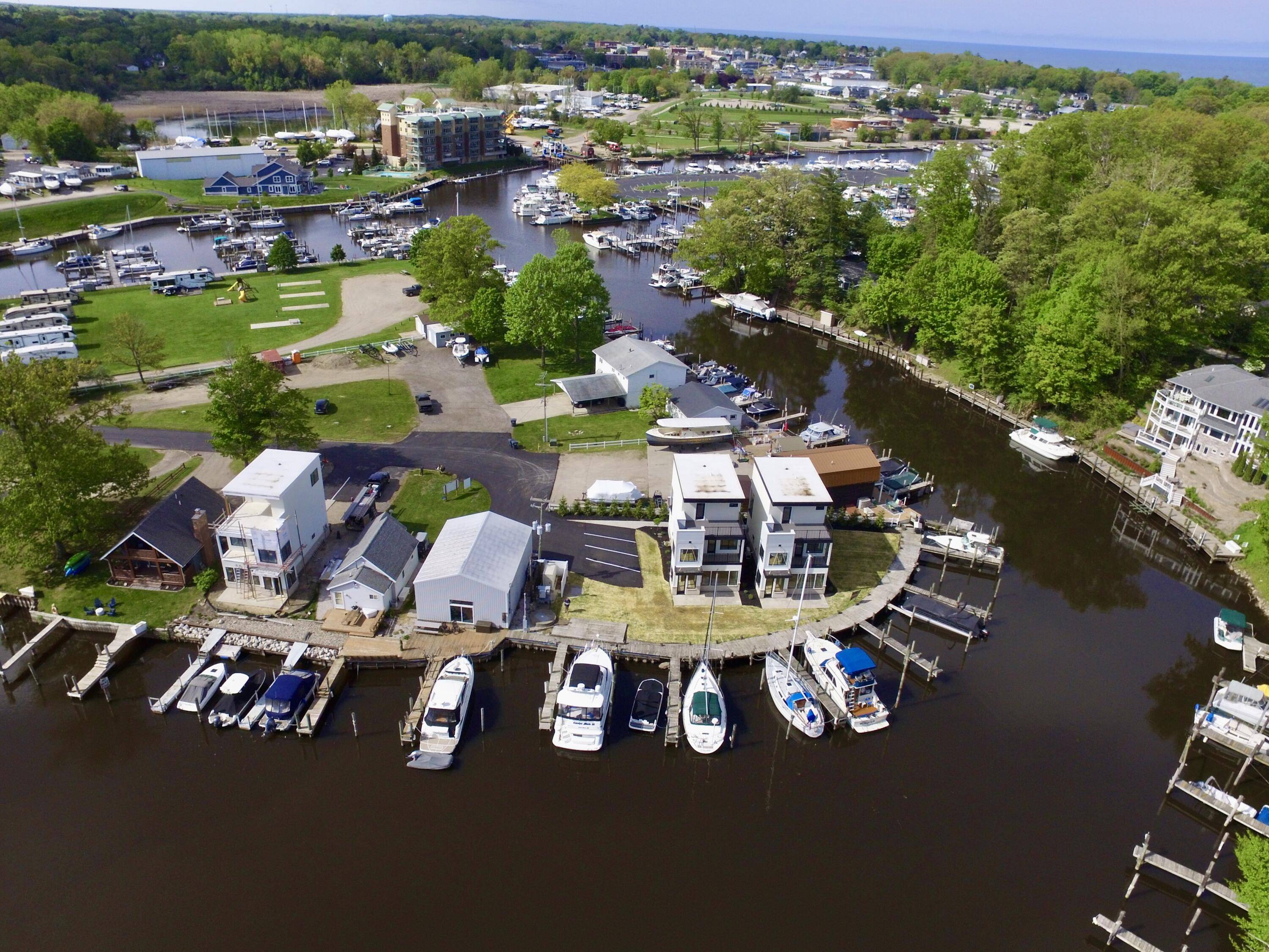 South Haven, MI 49090,1 N Bailey Avenue ##2
