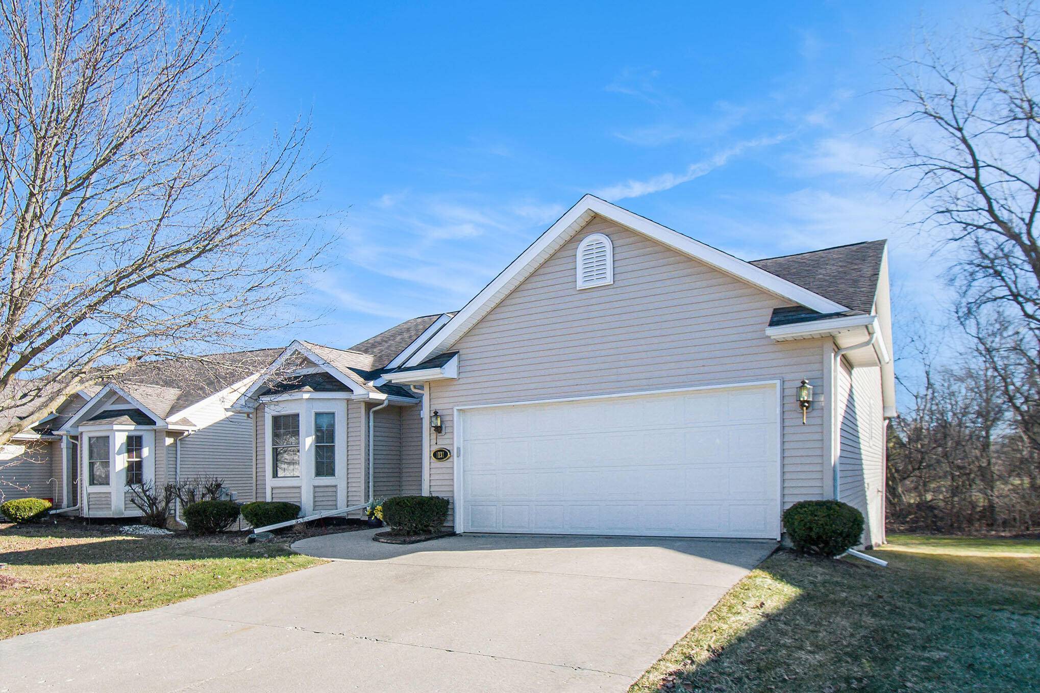 Burton, MI 48509,1131 CREEKSIDE Court