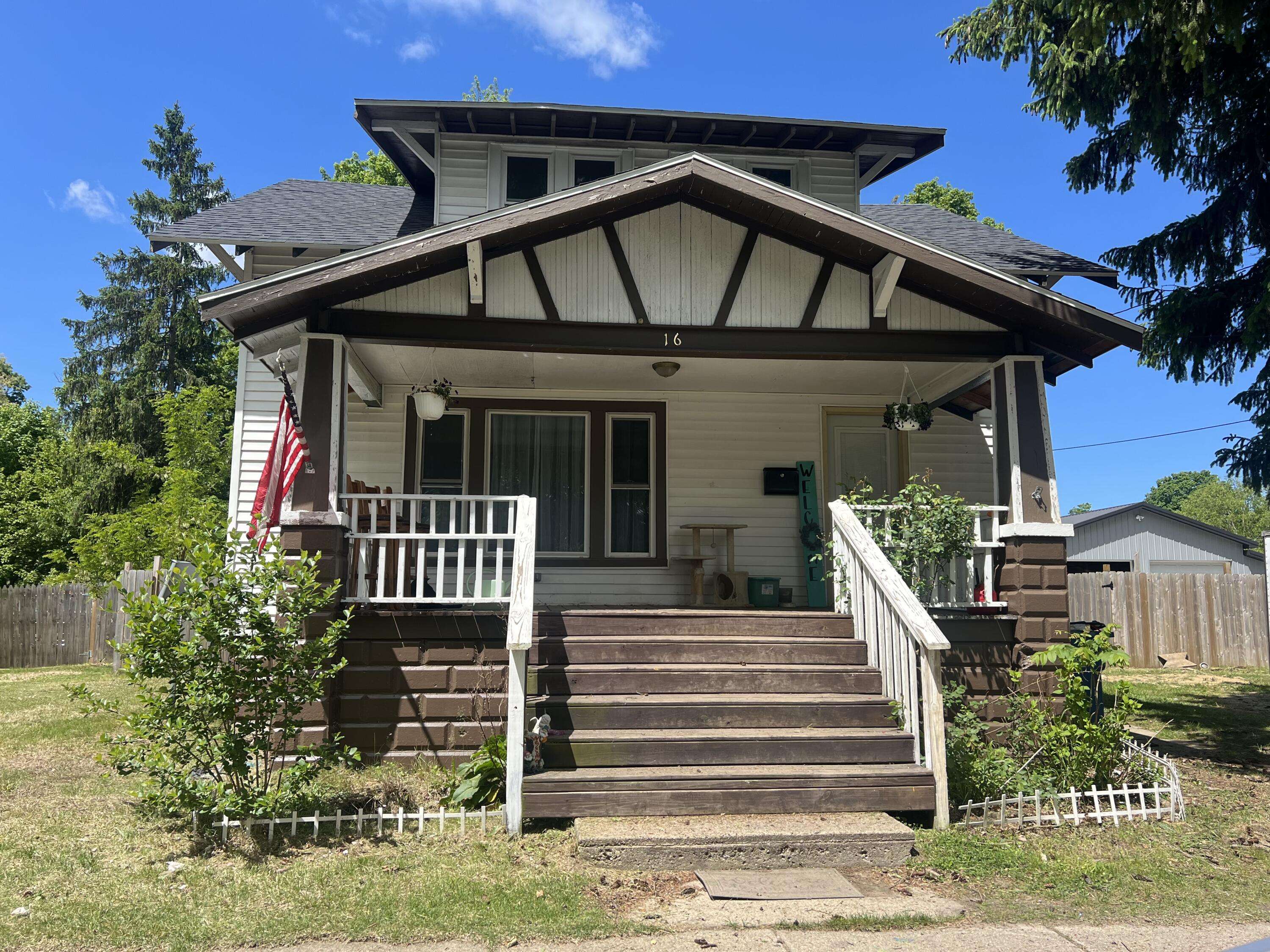Bangor, MI 49013,16 Maple Street