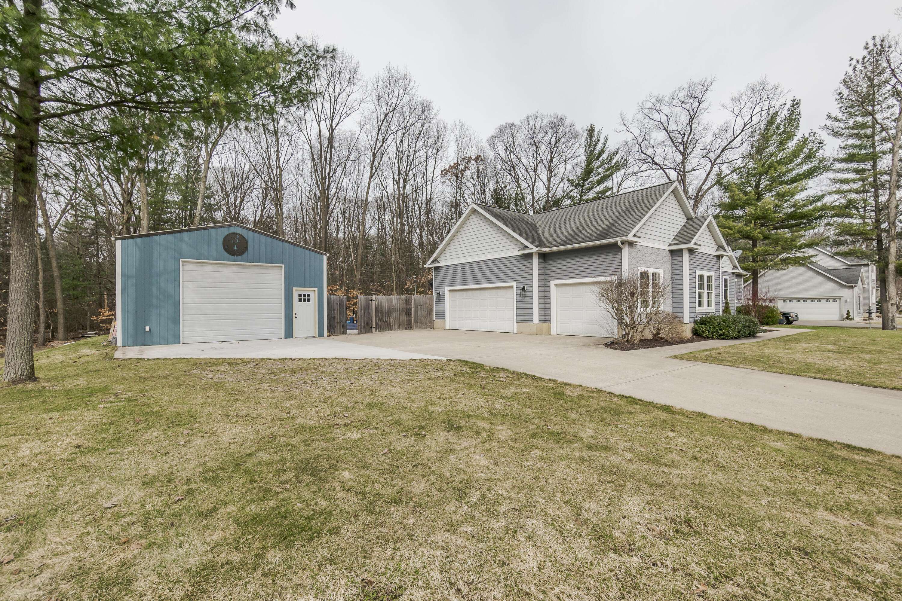 Fruitport, MI 49415,6691 E Point Drive