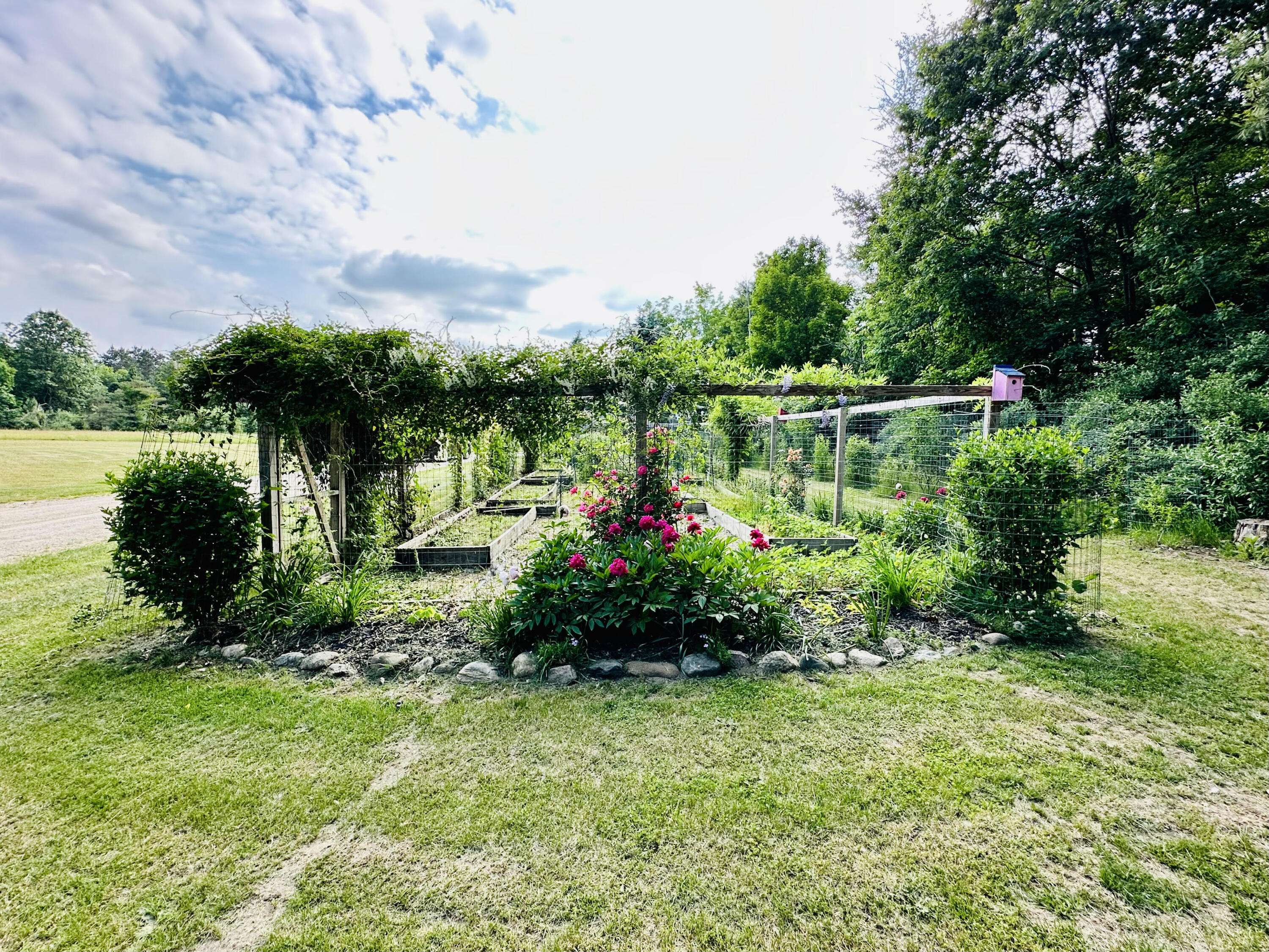 Newaygo, MI 49337,8440 S Felch Avenue