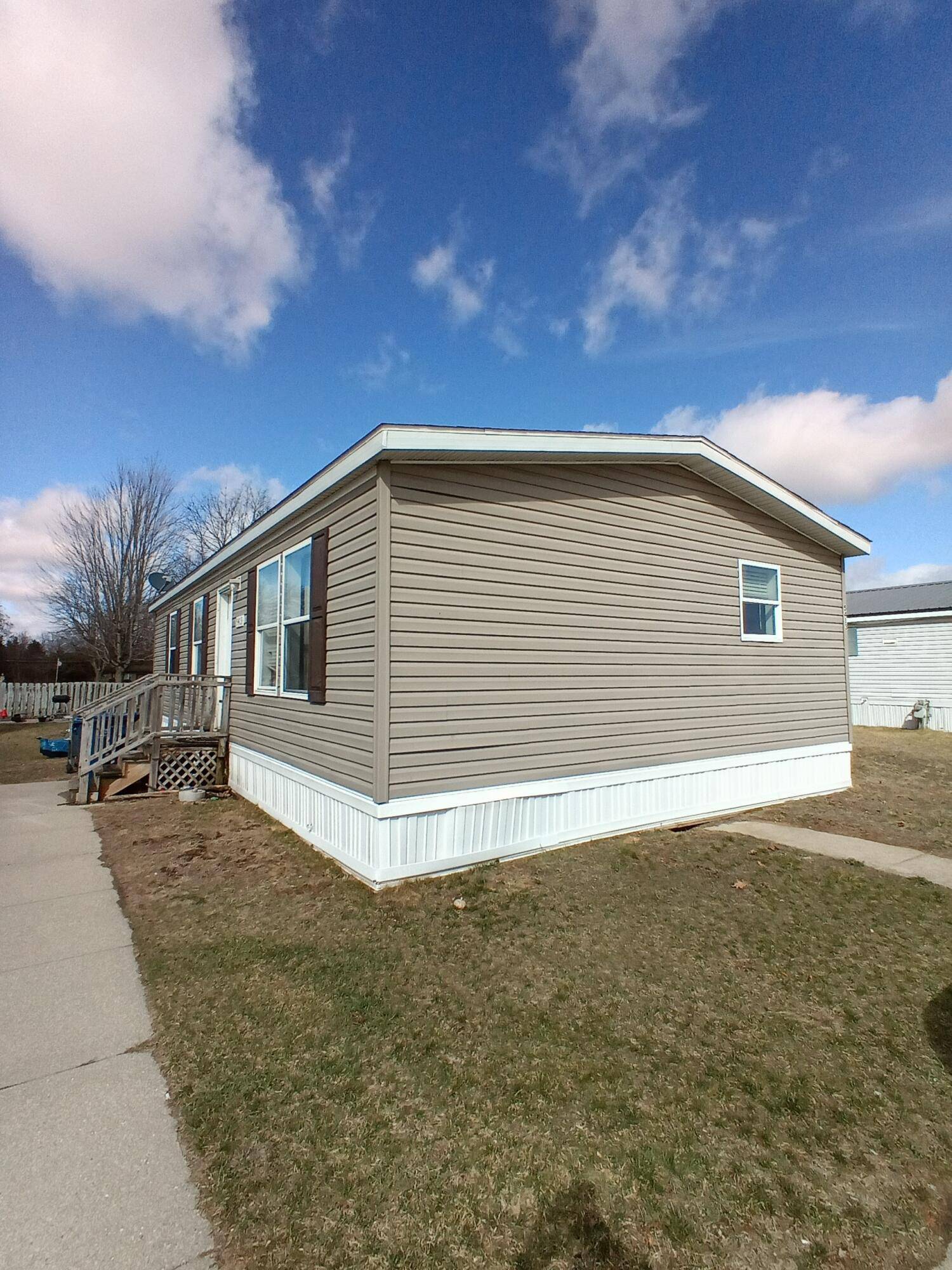 Mount Pleasant, MI 48858,5413 E Clover