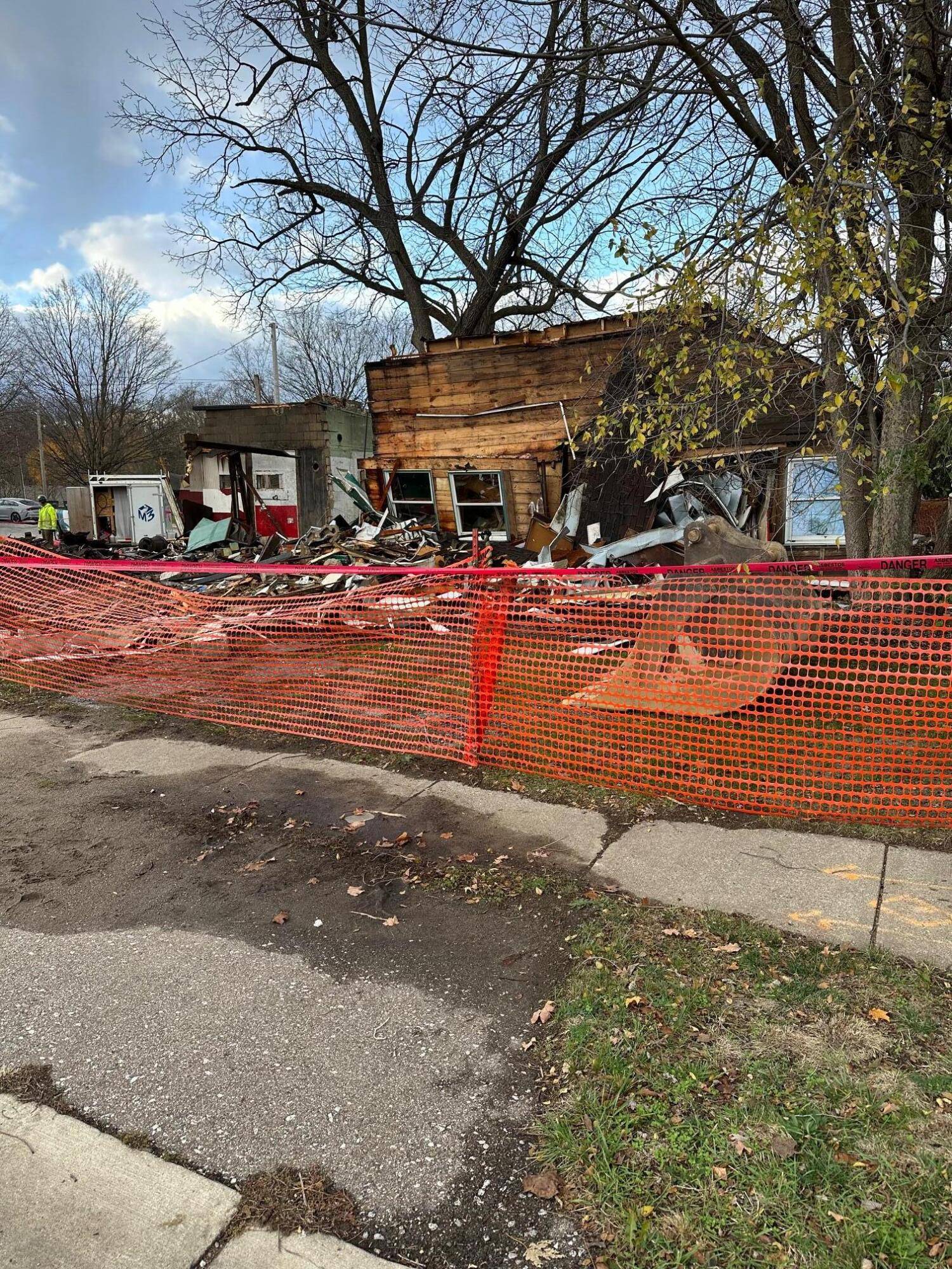 Edwardsburg, MI 49112,26828 W Main St