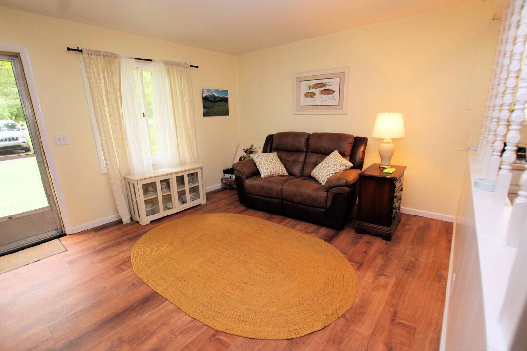 Newaygo, MI 49337,6891 S Pine Avenue