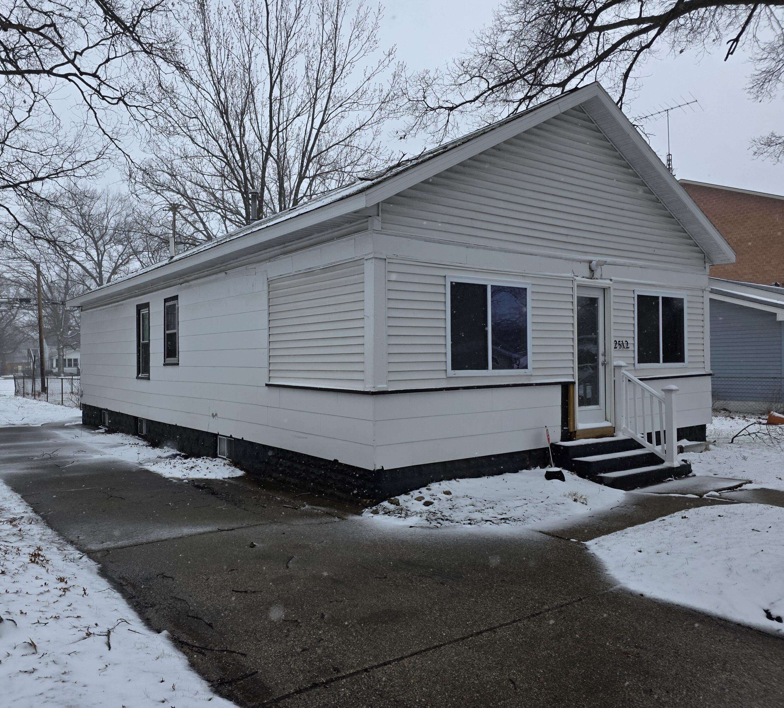 Muskegon, MI 49444,2512 Wood Street