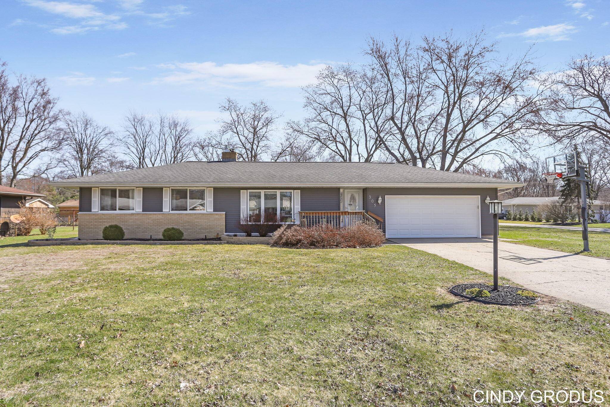 Holland, MI 49424,305 N 145th Avenue