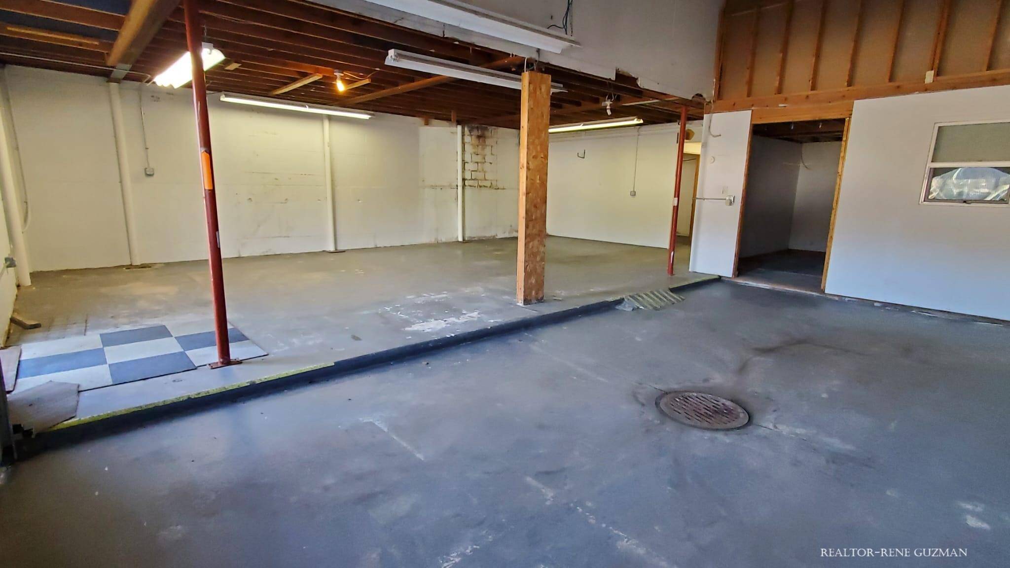 Grand Rapids, MI 49505,1612 Diamond NE Avenue #1616