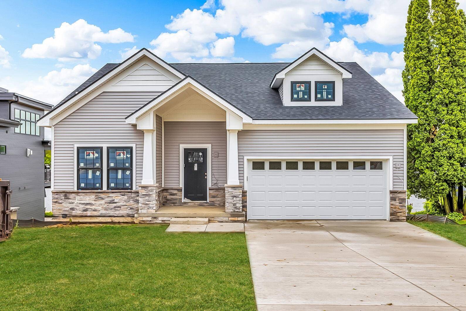 Brooklyn, MI 49230,215 Nottingham Drive