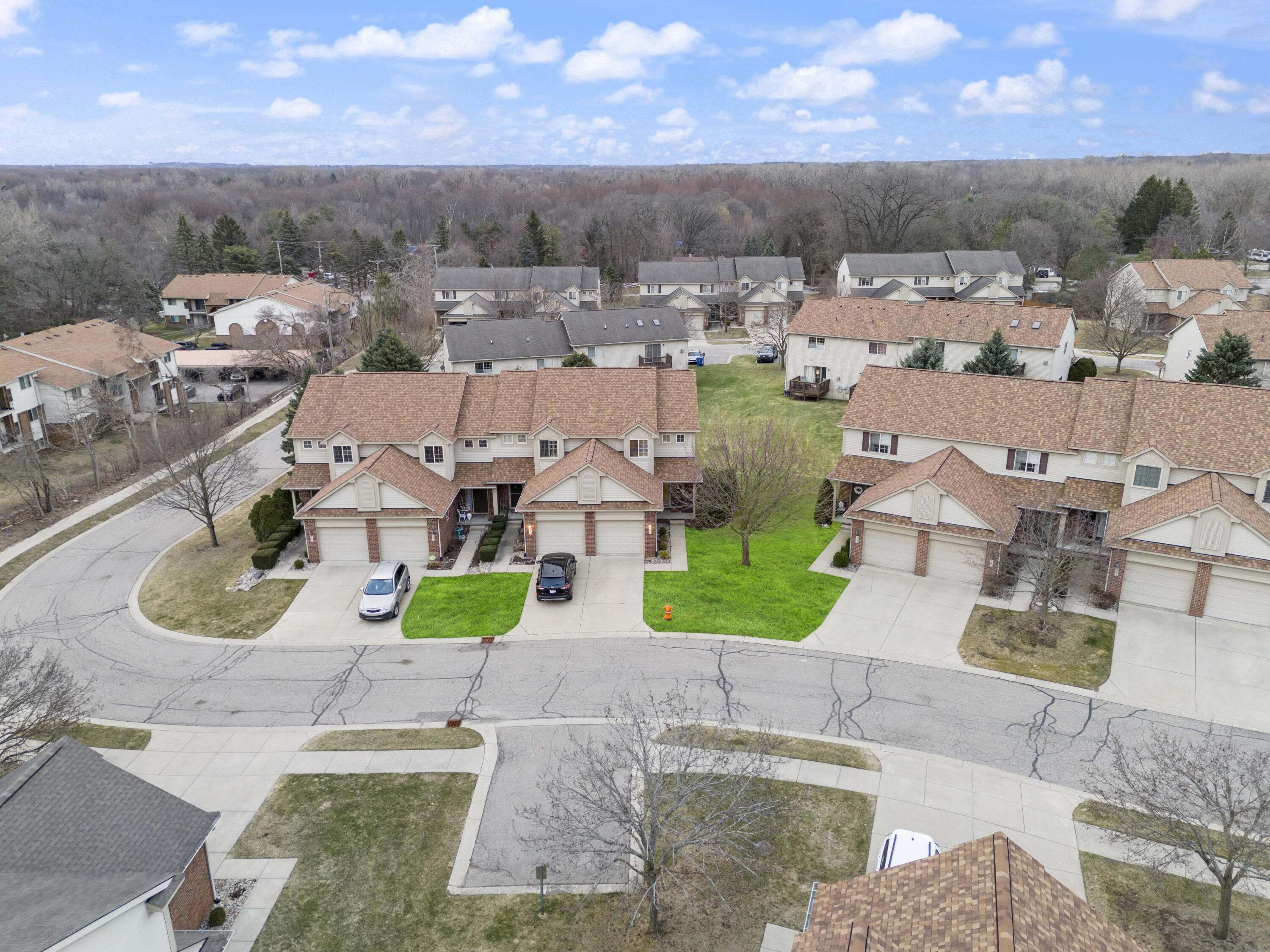 Waterford, MI 48327,1273 Azalea Lane