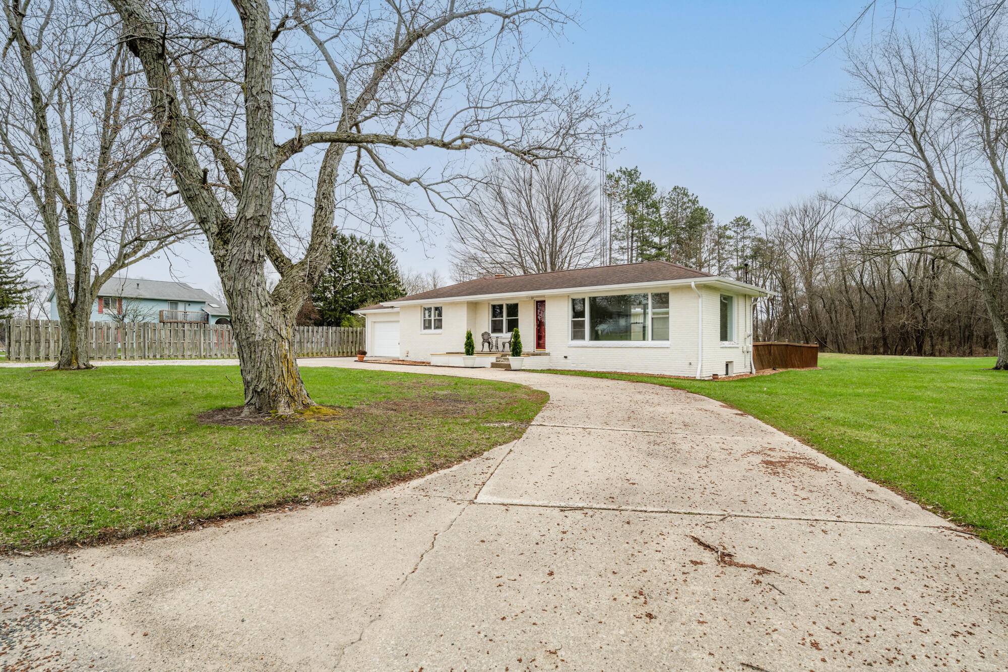 Bridgman, MI 49106,3604 W Shawnee Road