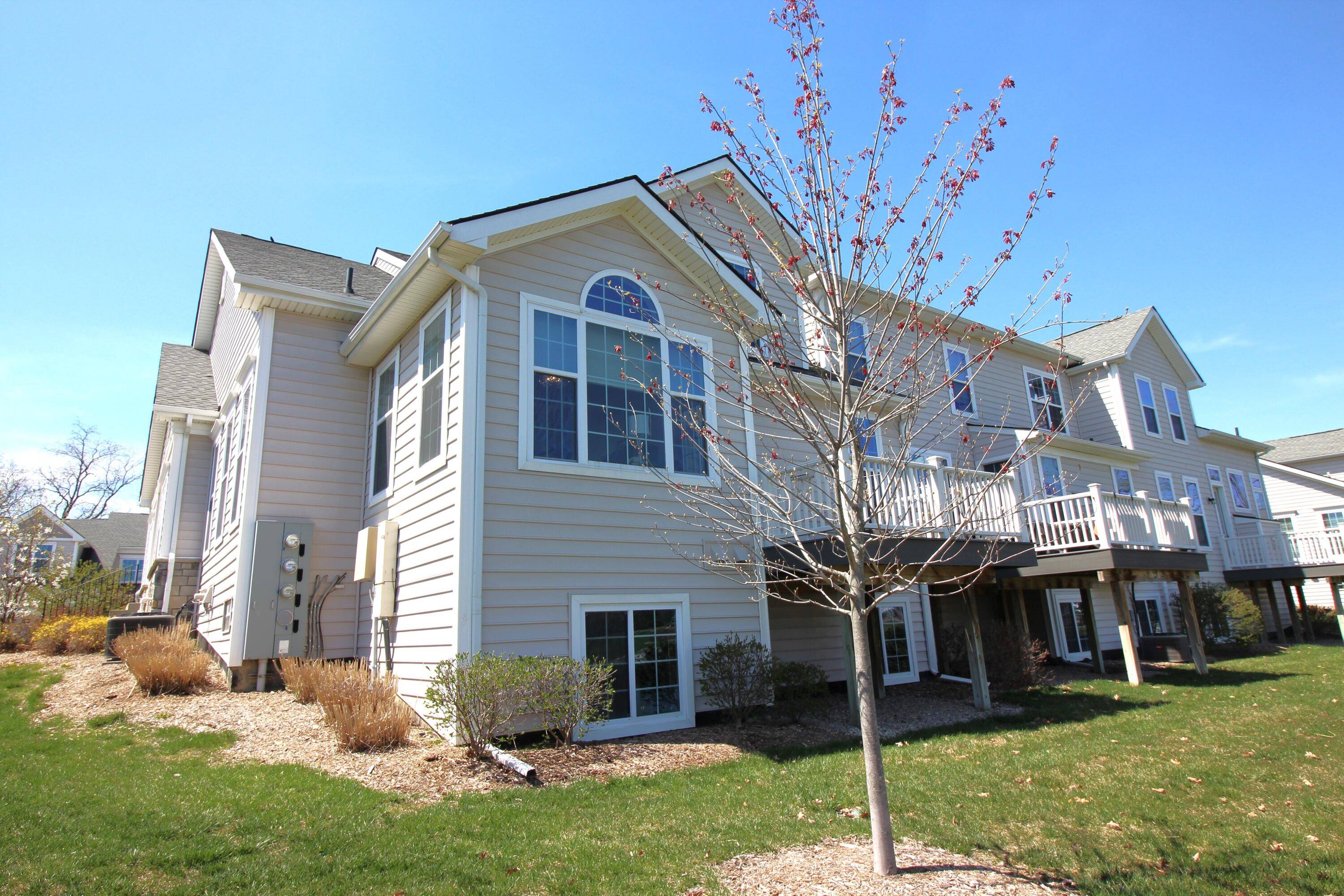 Ann Arbor, MI 48103,2667 Oxford Circle