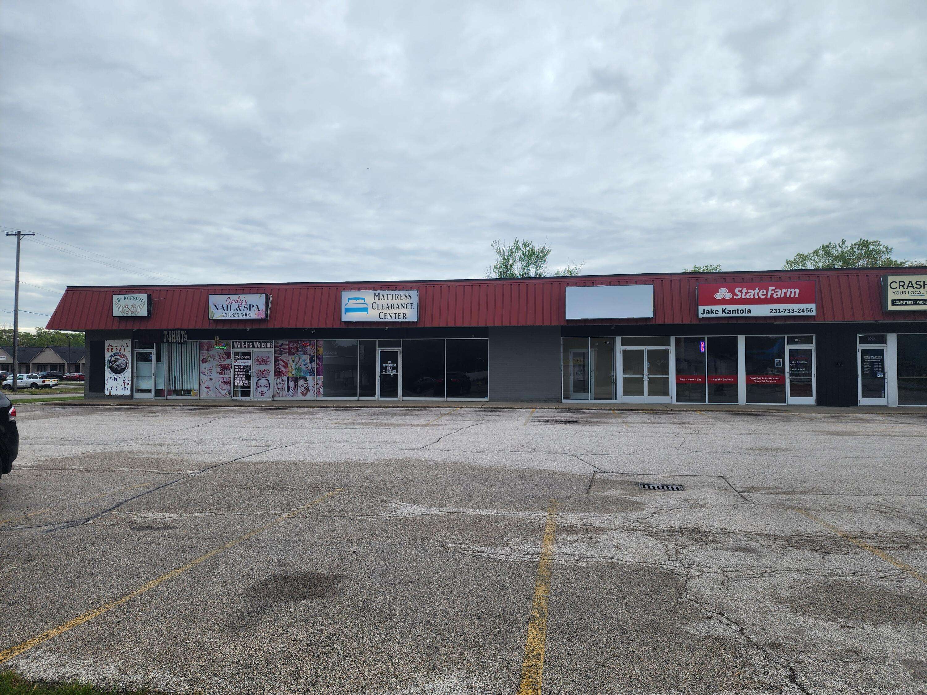 Muskegon, MI 49441,3102 Henry Street