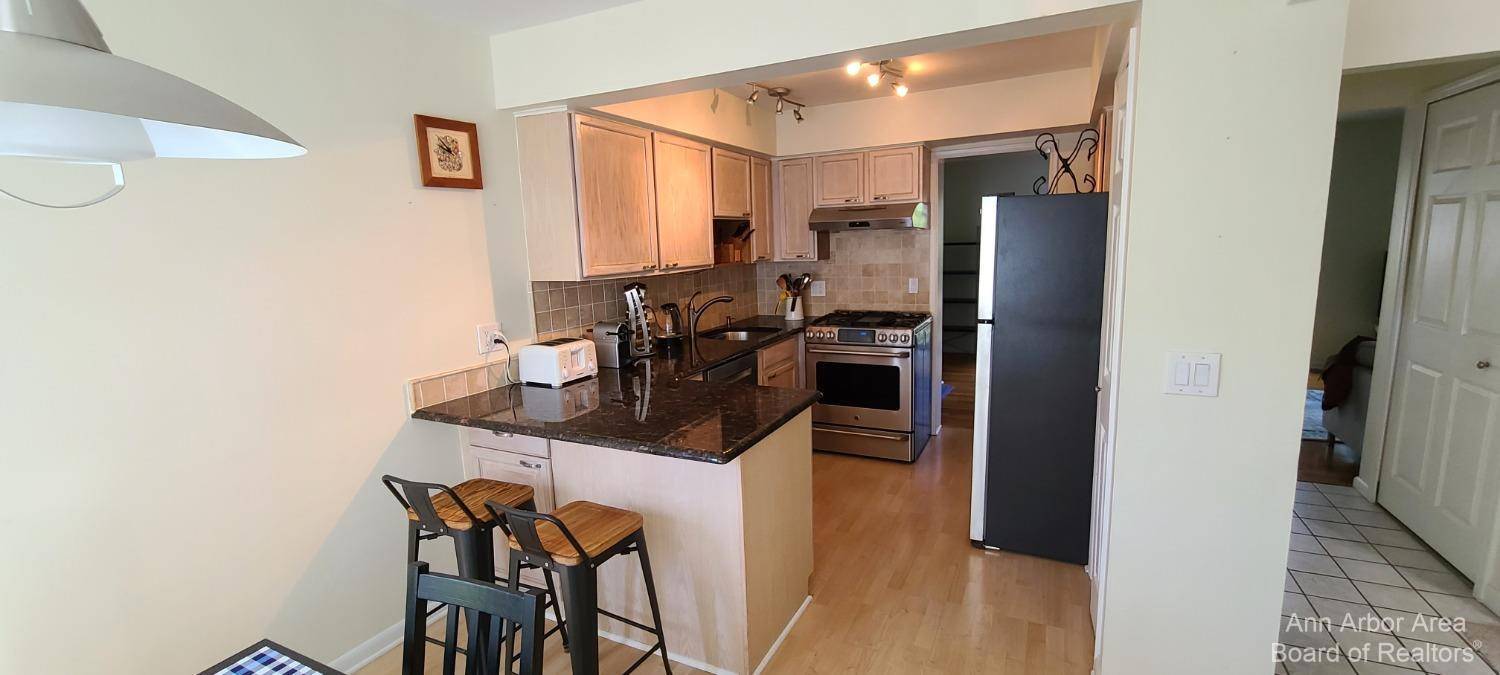 Ann Arbor, MI 48104,2764 Page Avenue