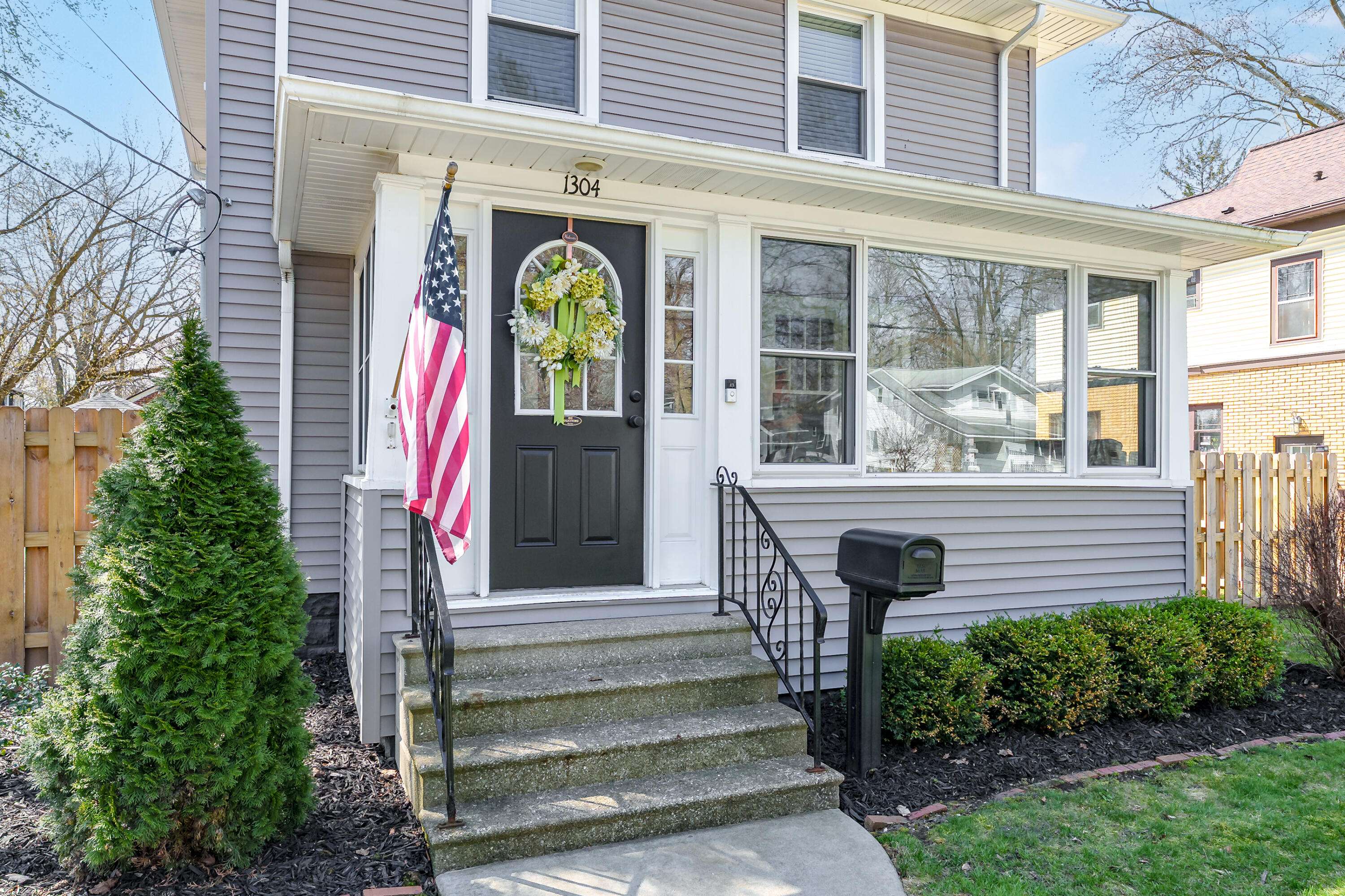 Kalamazoo, MI 49001,1304 Vassar Drive