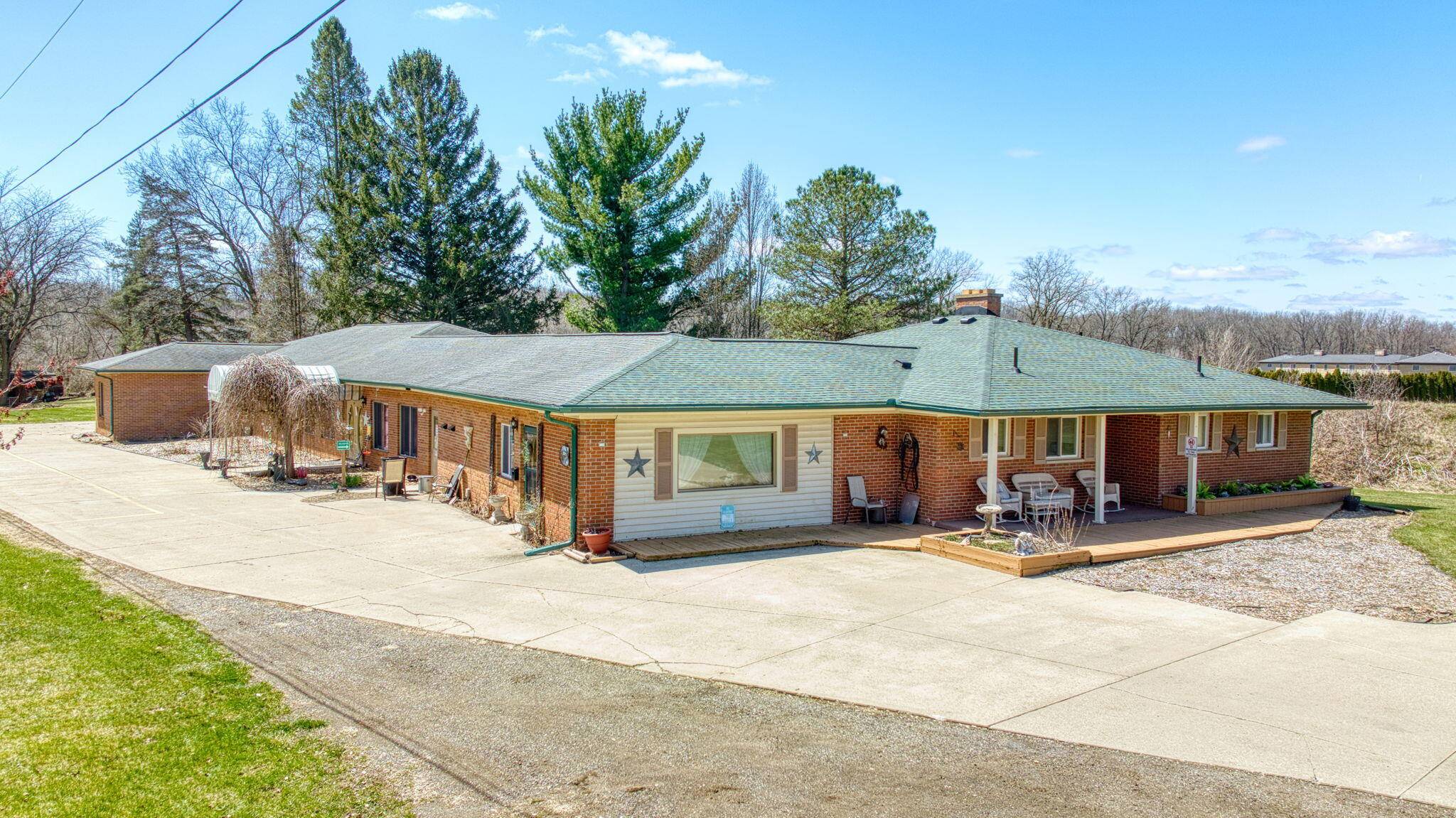 Jackson, MI 49201,5585 Brooklyn Road