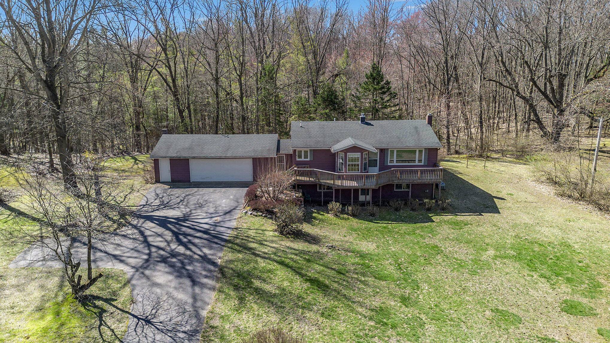 Wayland, MI 49348,910 133rd Avenue