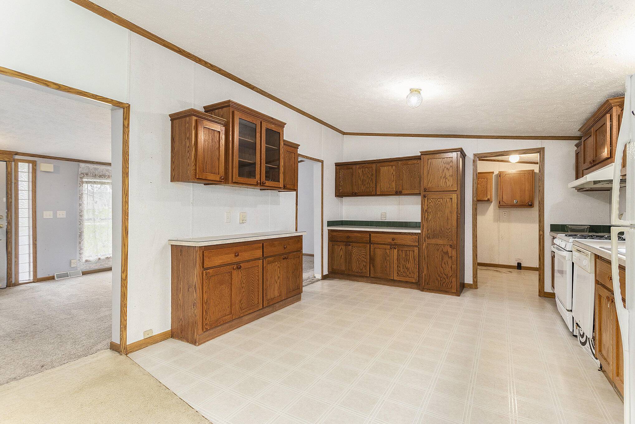 Delton, MI 49046,5814 Osceola Drive