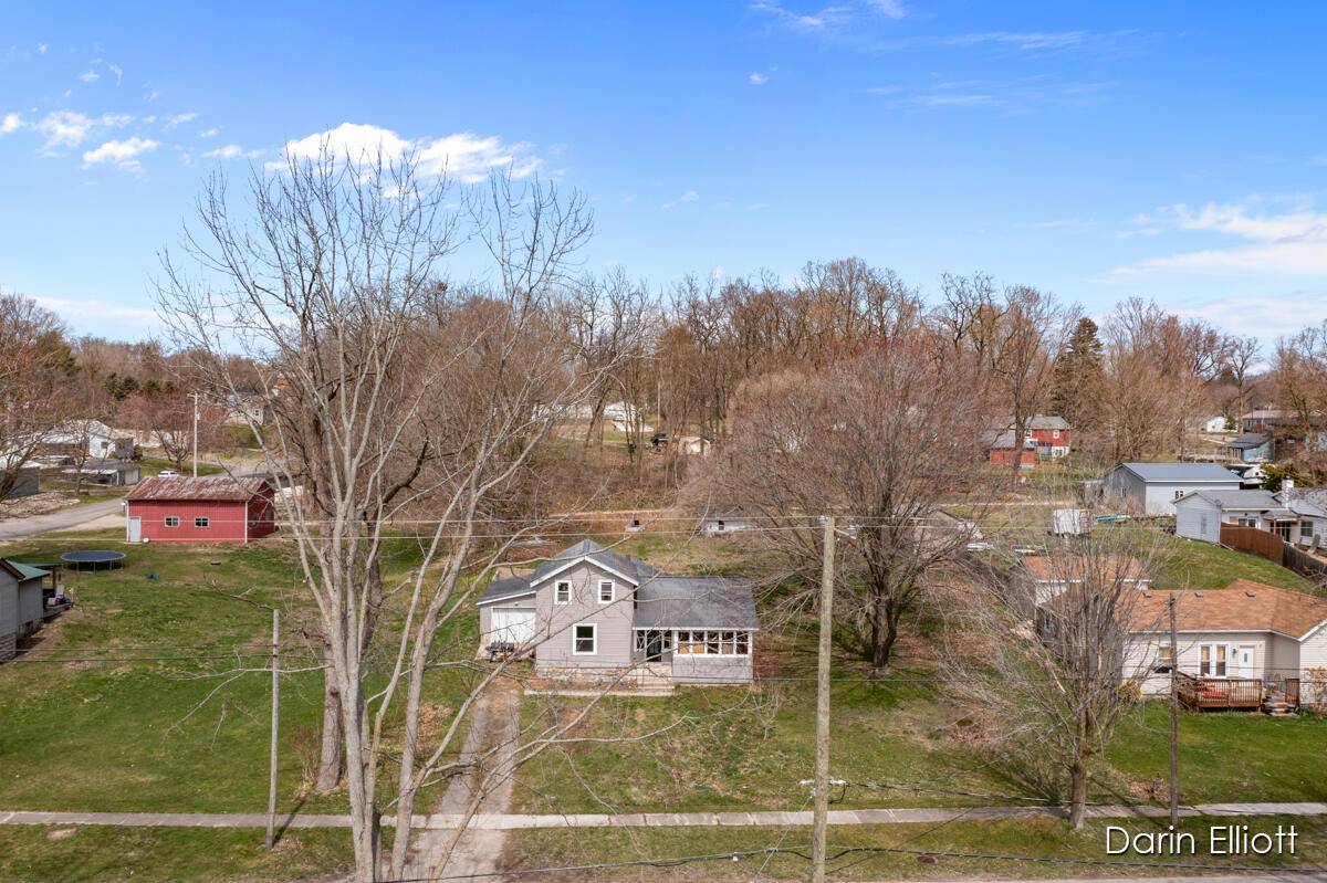 Muir, MI 48860,228 E Railroad Street