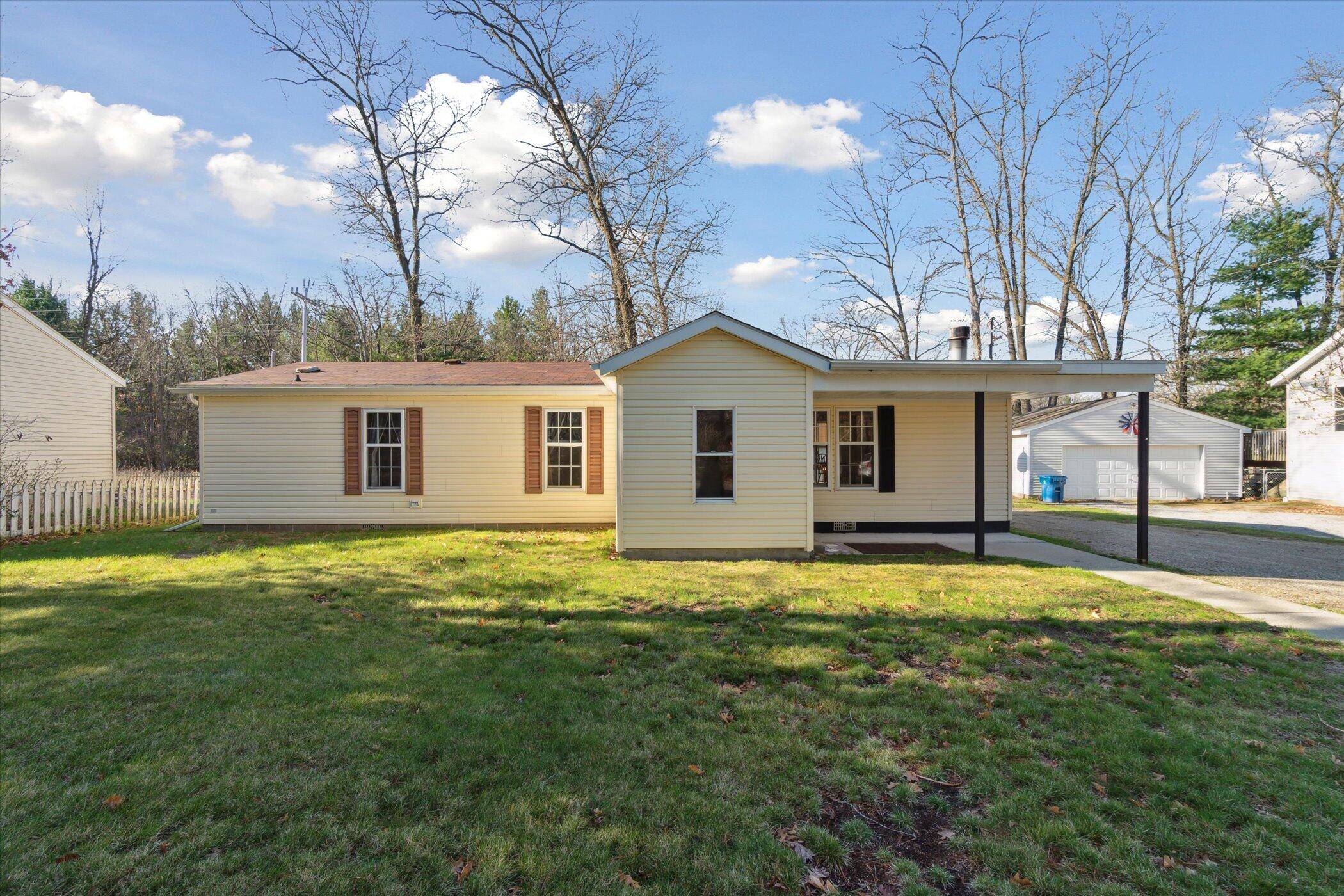 Howard City, MI 49329,8441 Cochise Drive