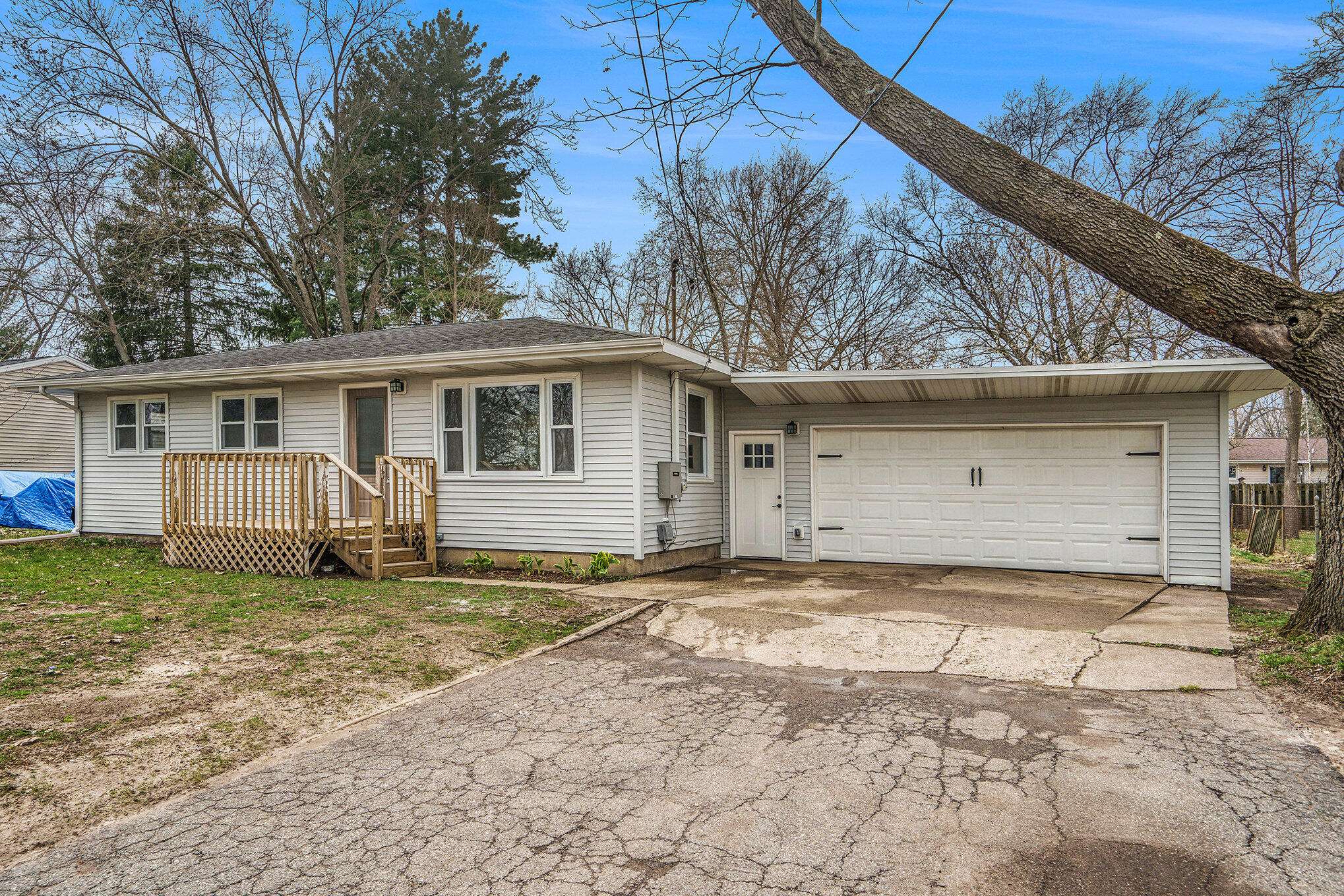 Portage, MI 49002,1511 Lake Avenue