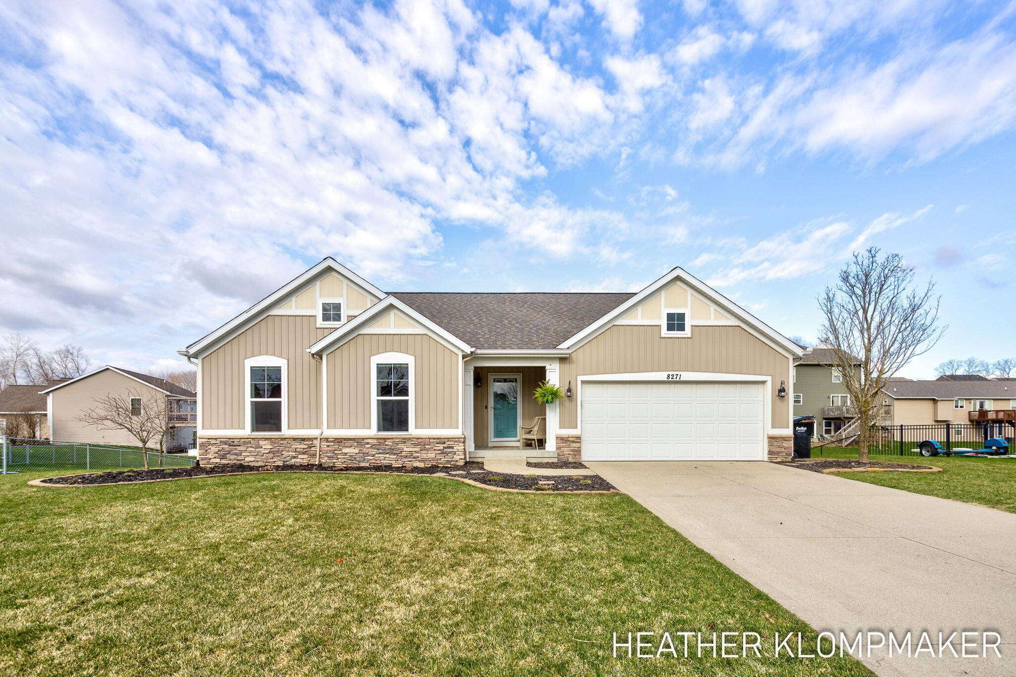 Jenison, MI 49428,8271 Ironstone Avenue