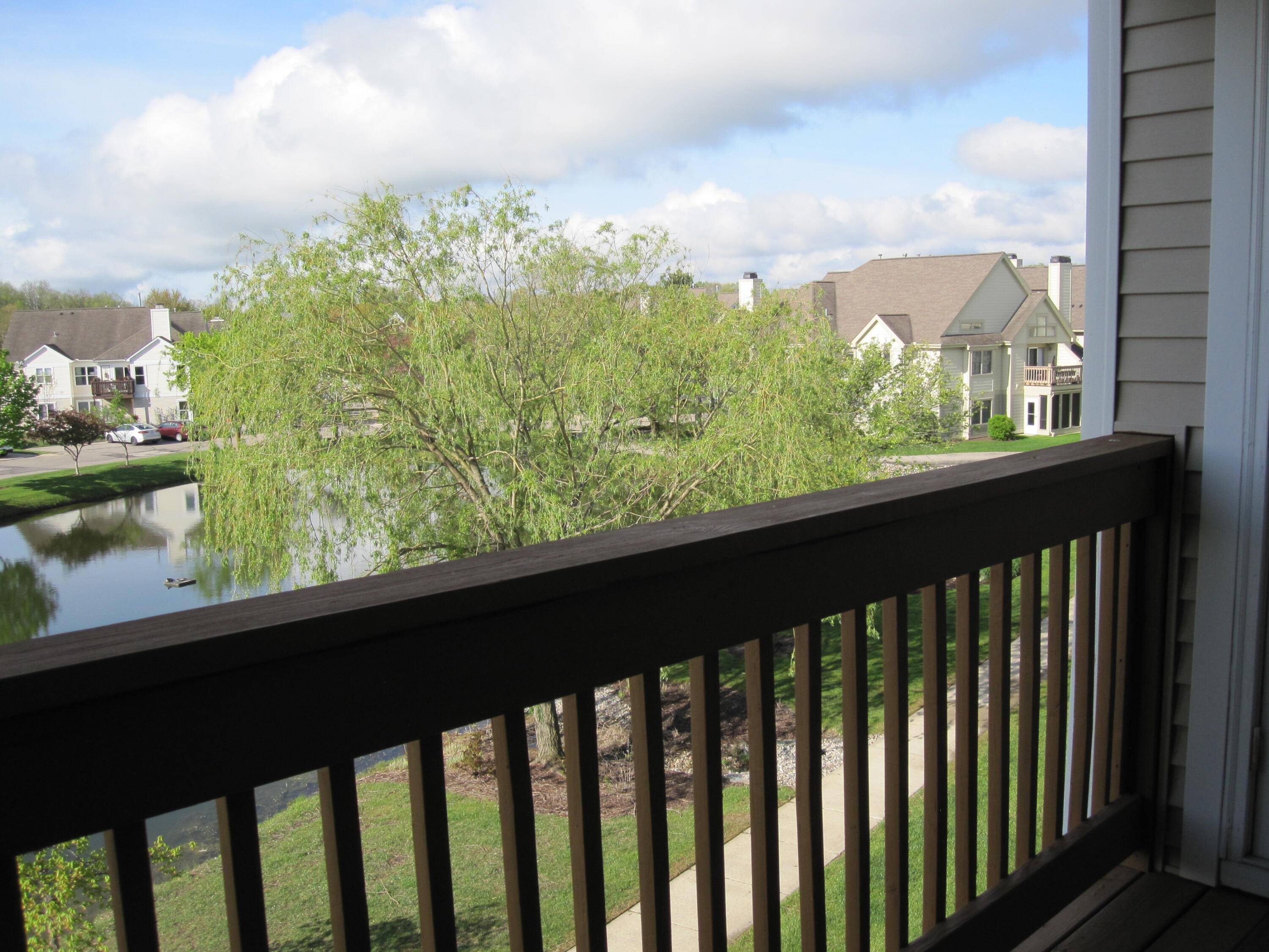 Ann Arbor, MI 48108,1565 Long Meadow Trail #274